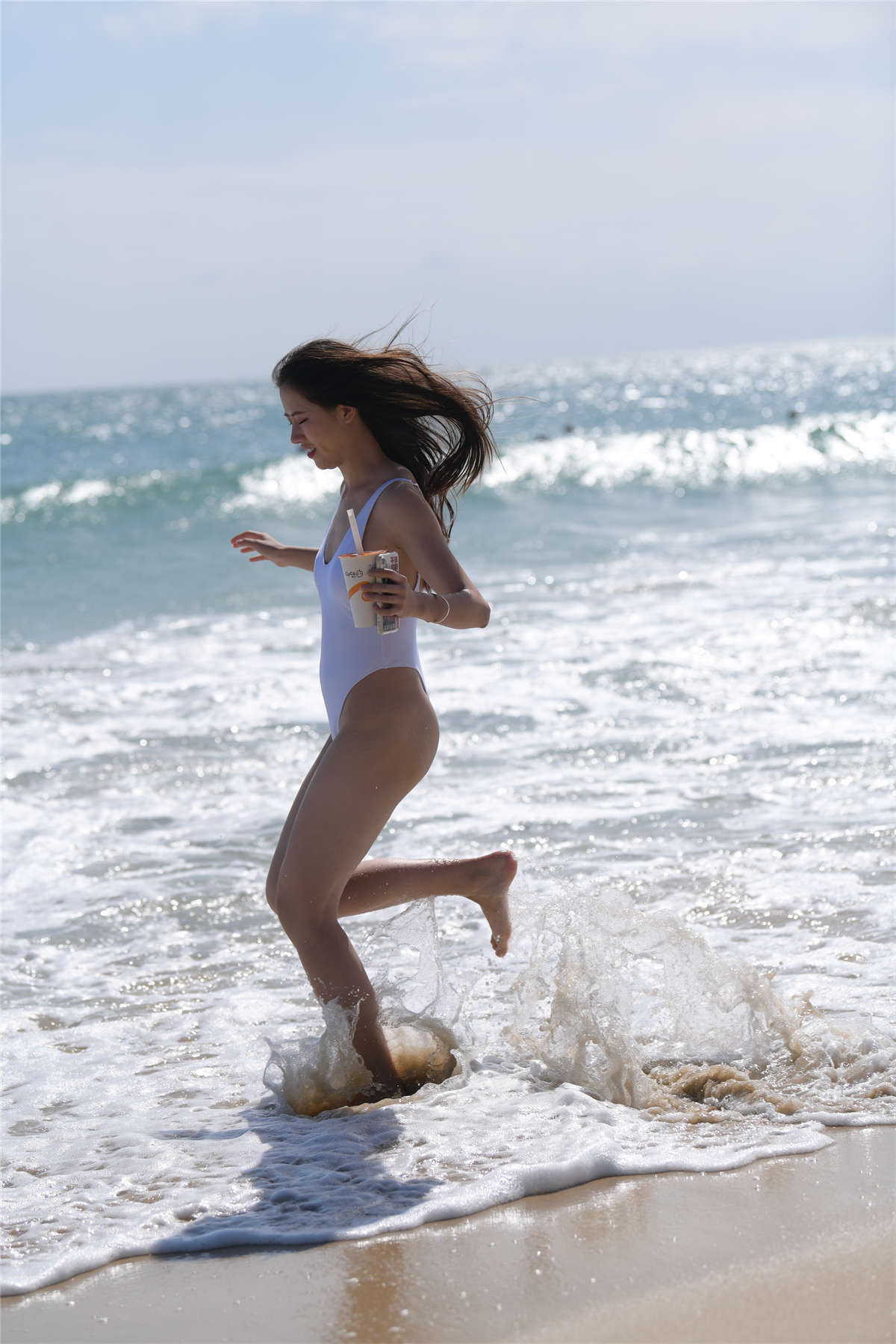 图片[2]-[魔镜原创摄影]一始街拍作品 白色连体比基尼美女-日更街拍