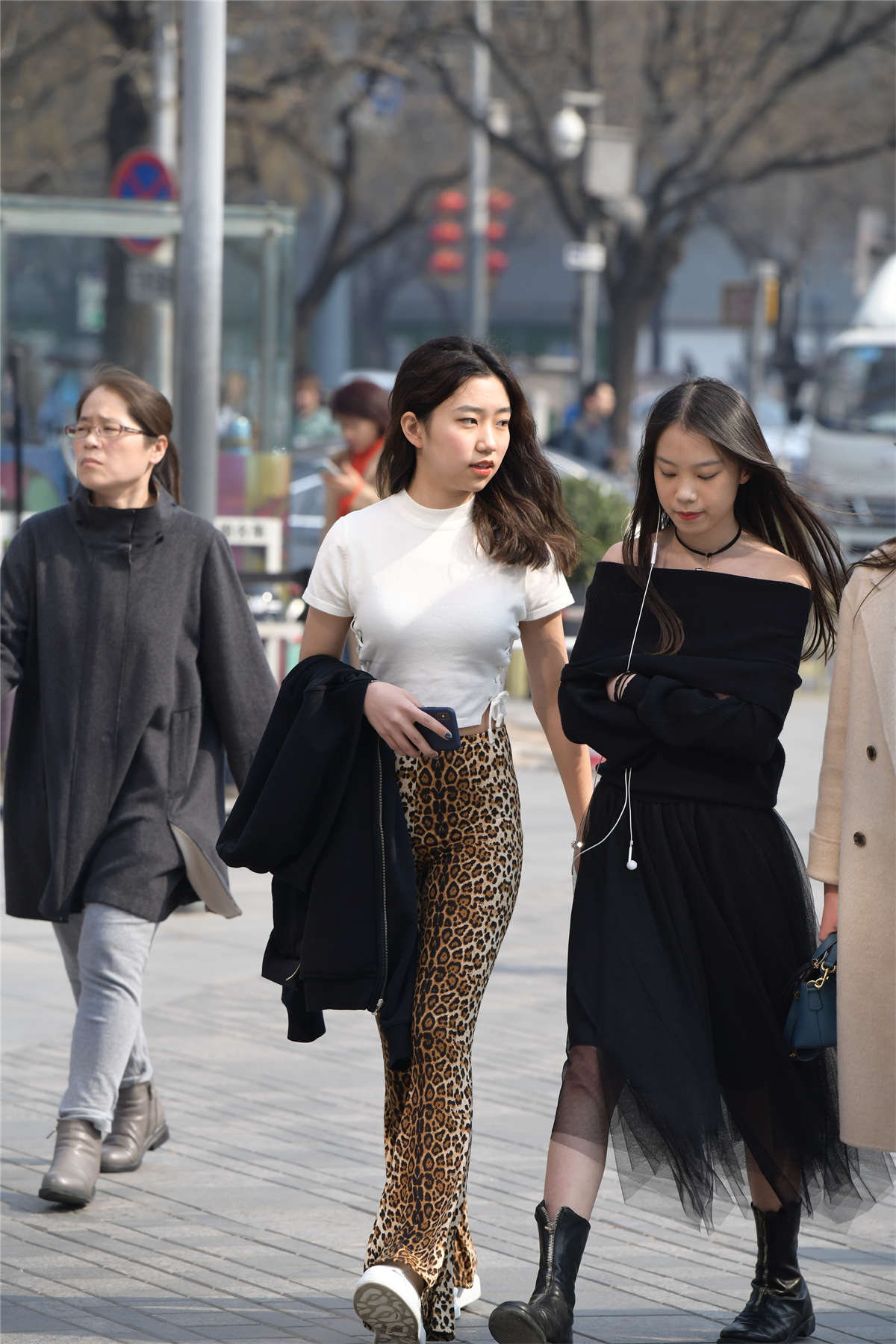 图片[2]-复古风豹纹裤-日更街拍