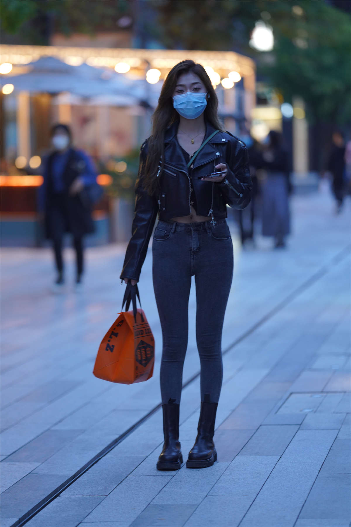 图片[2]-飒爽短靴牛仔-日更街拍