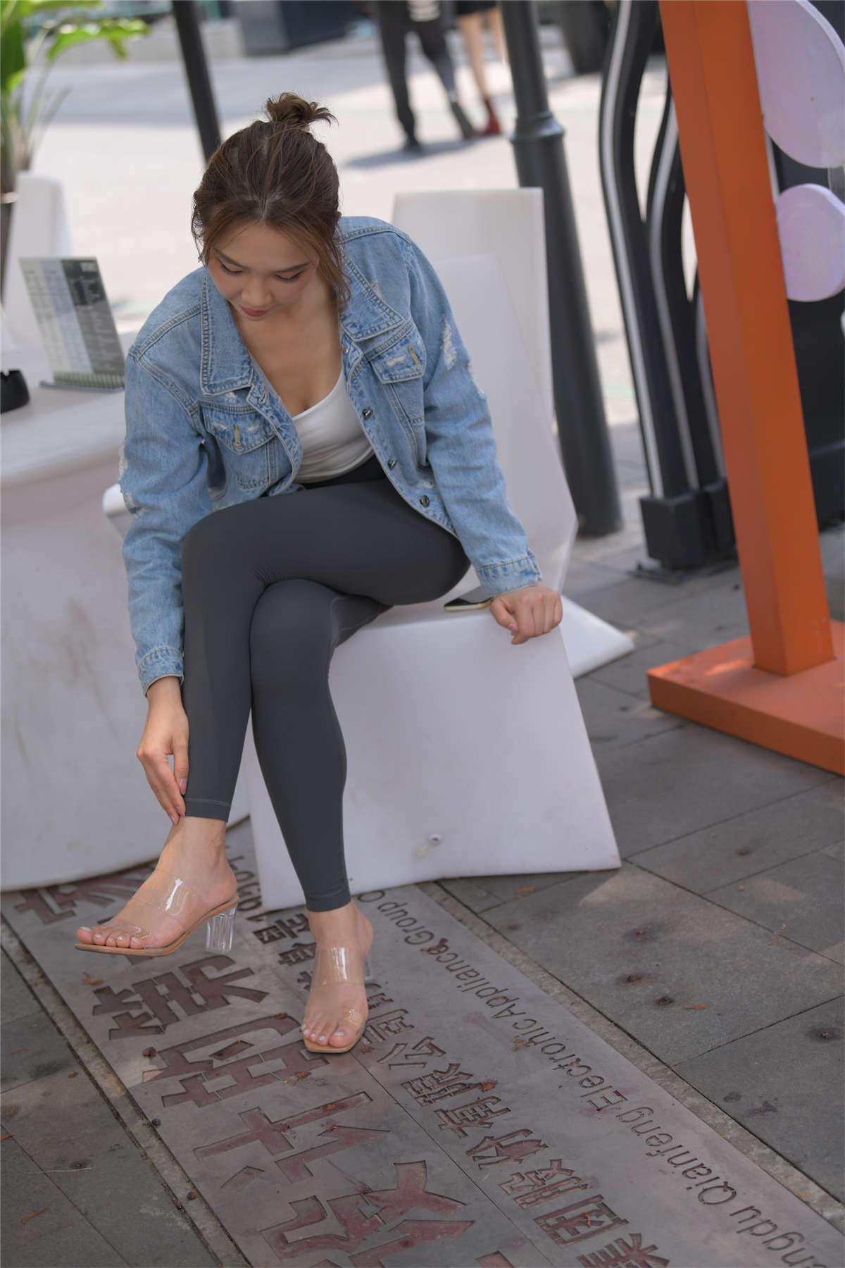 图片[2]-[魔镜原创摄影]一始街拍作品 爱过你这件事-日更街拍