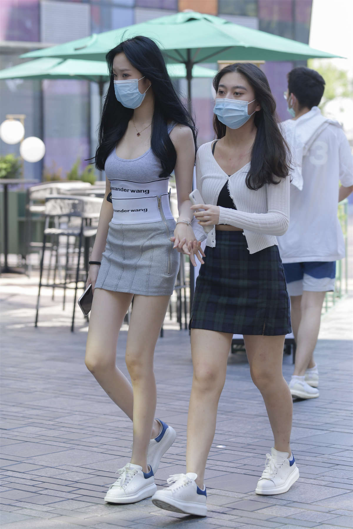 修身抹胸包臀裙-日更街拍