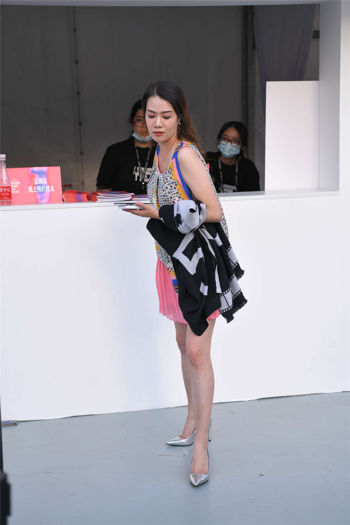 图片[2]-设计感裙装-日更街拍