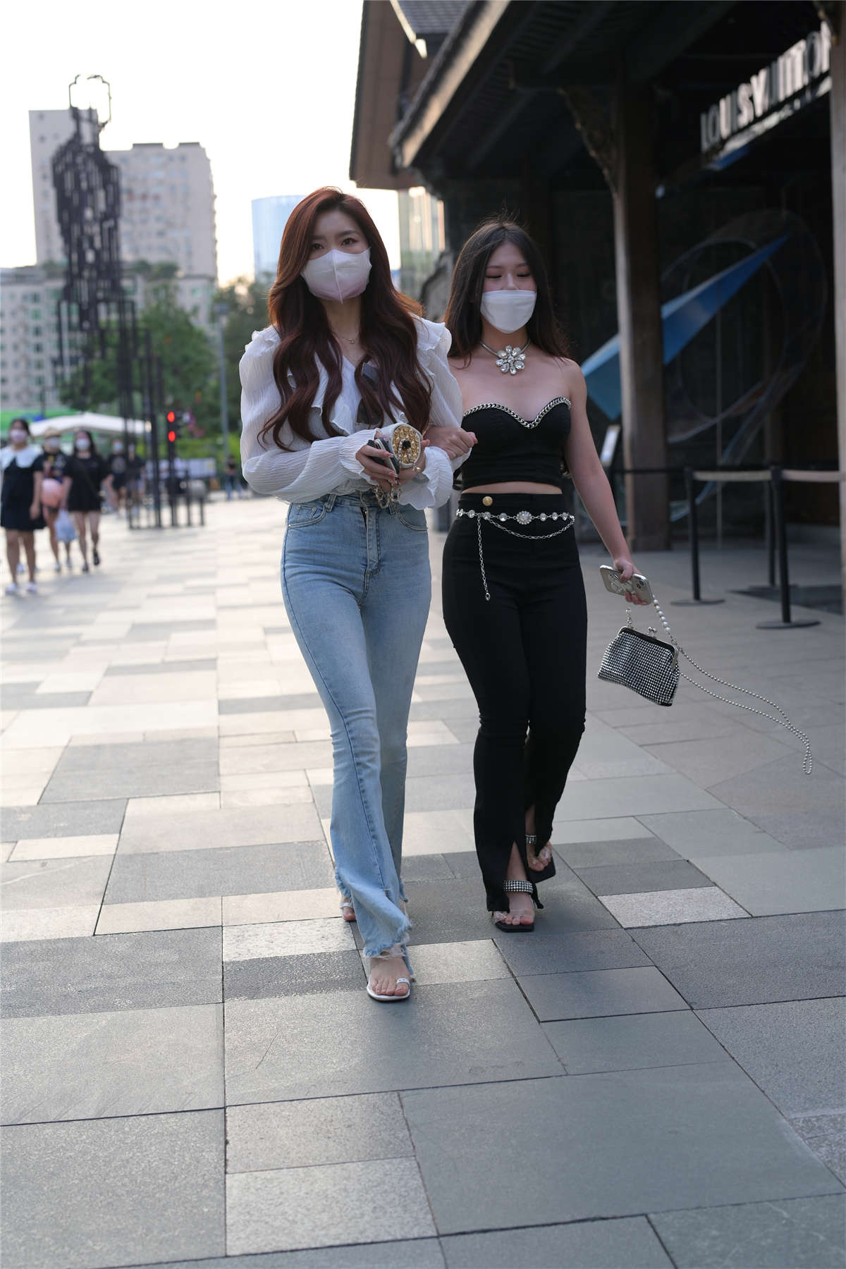 图片[2]-高腰牛仔裤百搭-日更街拍