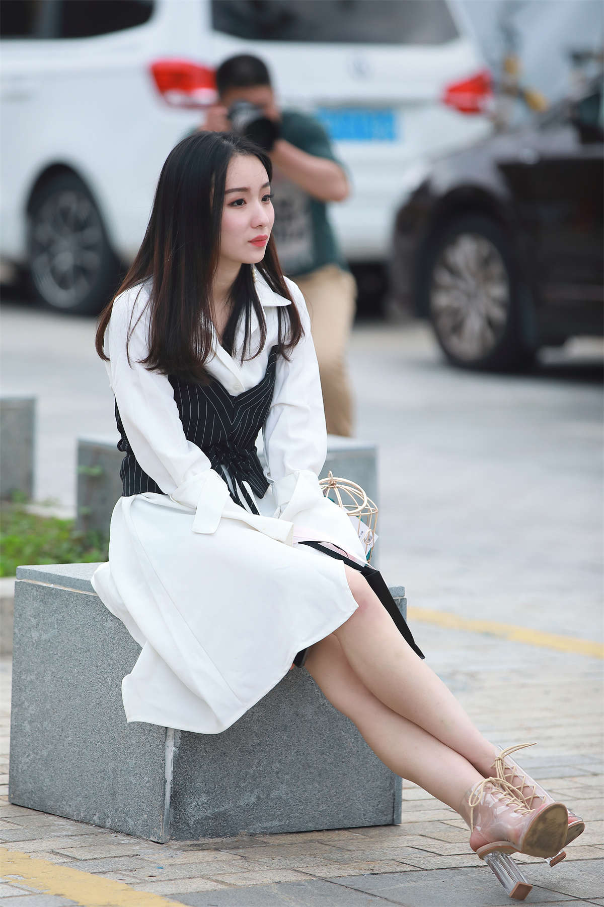 图片[2]-女神黑白搭配-日更街拍