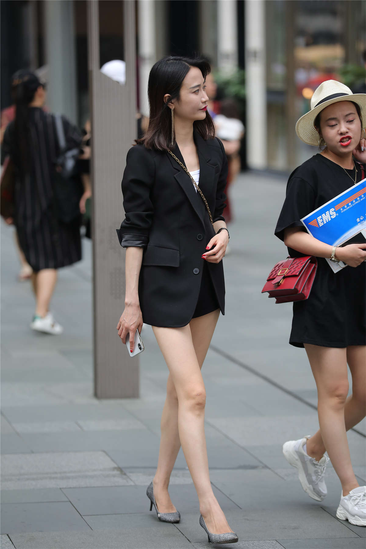 图片[2]-气质西装外套-日更街拍