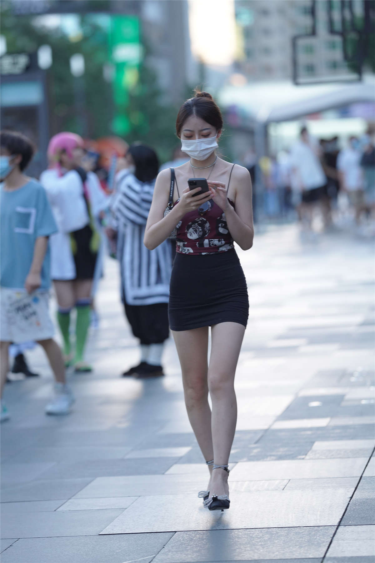 图片[2]-精致迷人包臀裙-日更街拍