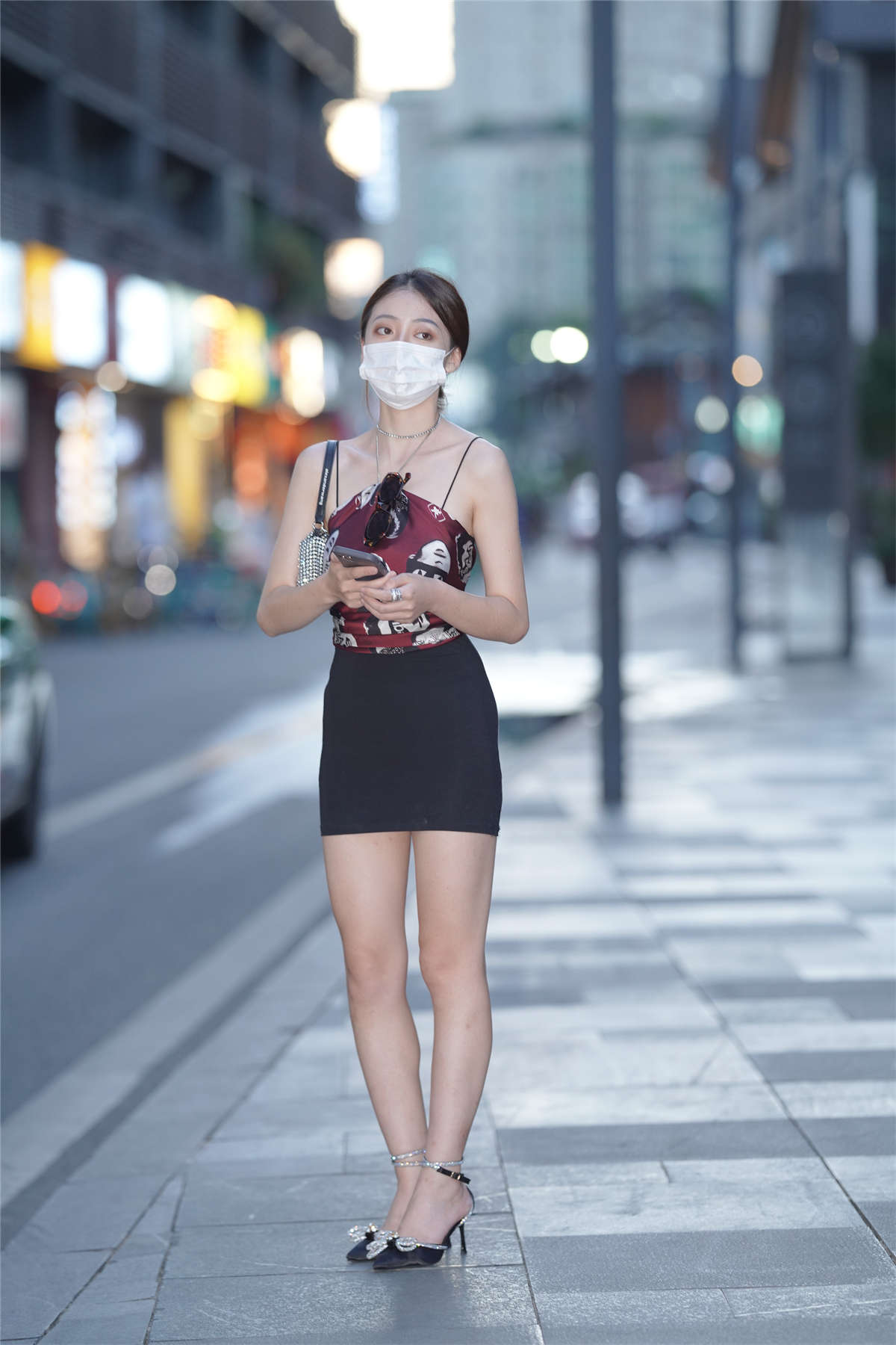 精致迷人包臀裙-日更街拍