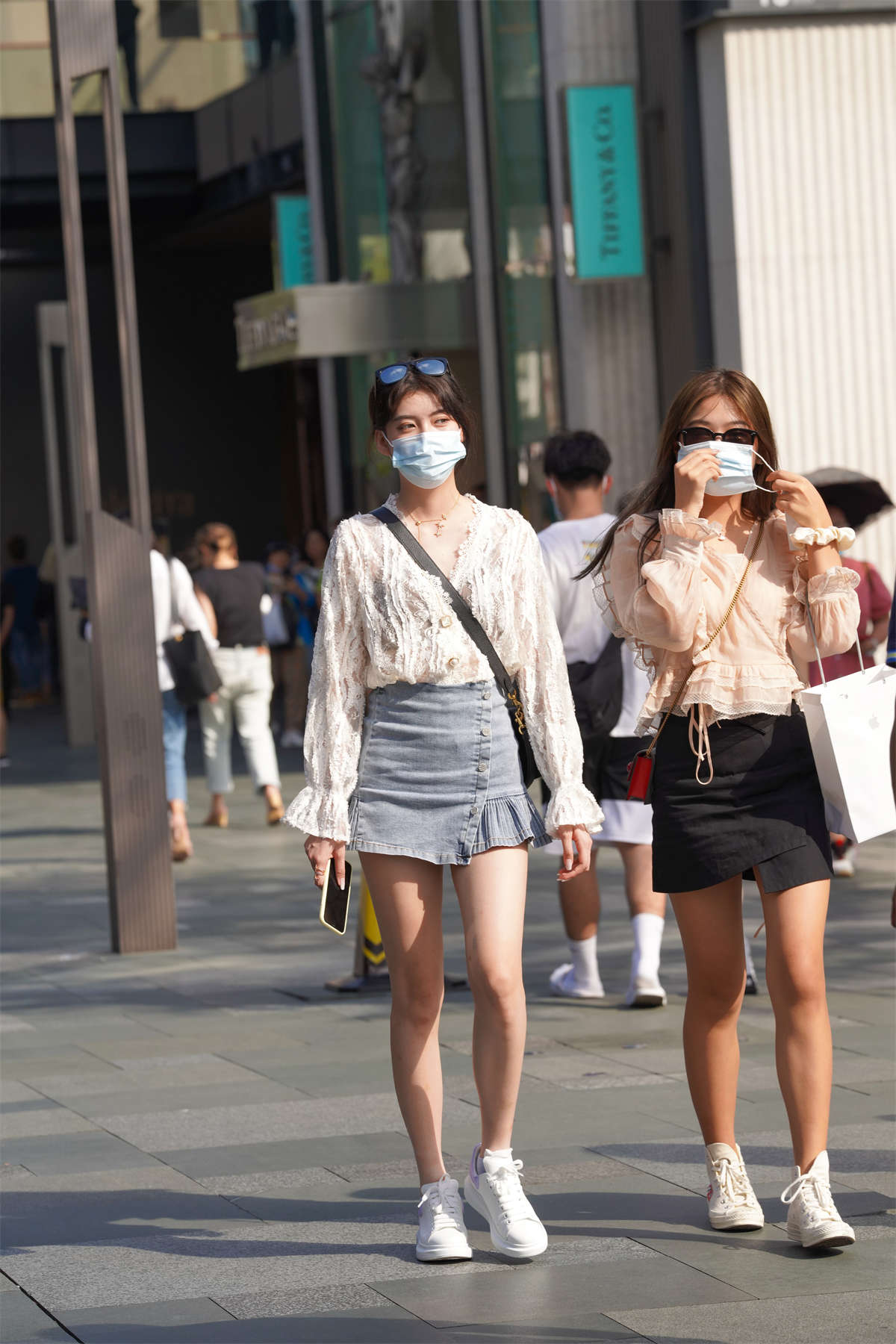 甜美青春牛仔裙-日更街拍