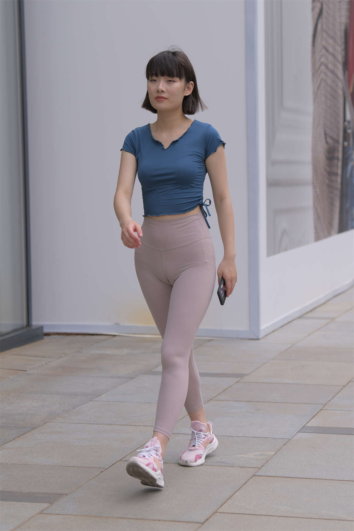 图片[2]-[魔镜原创摄影] 一只麋鹿摄影作品 过往-03-日更街拍