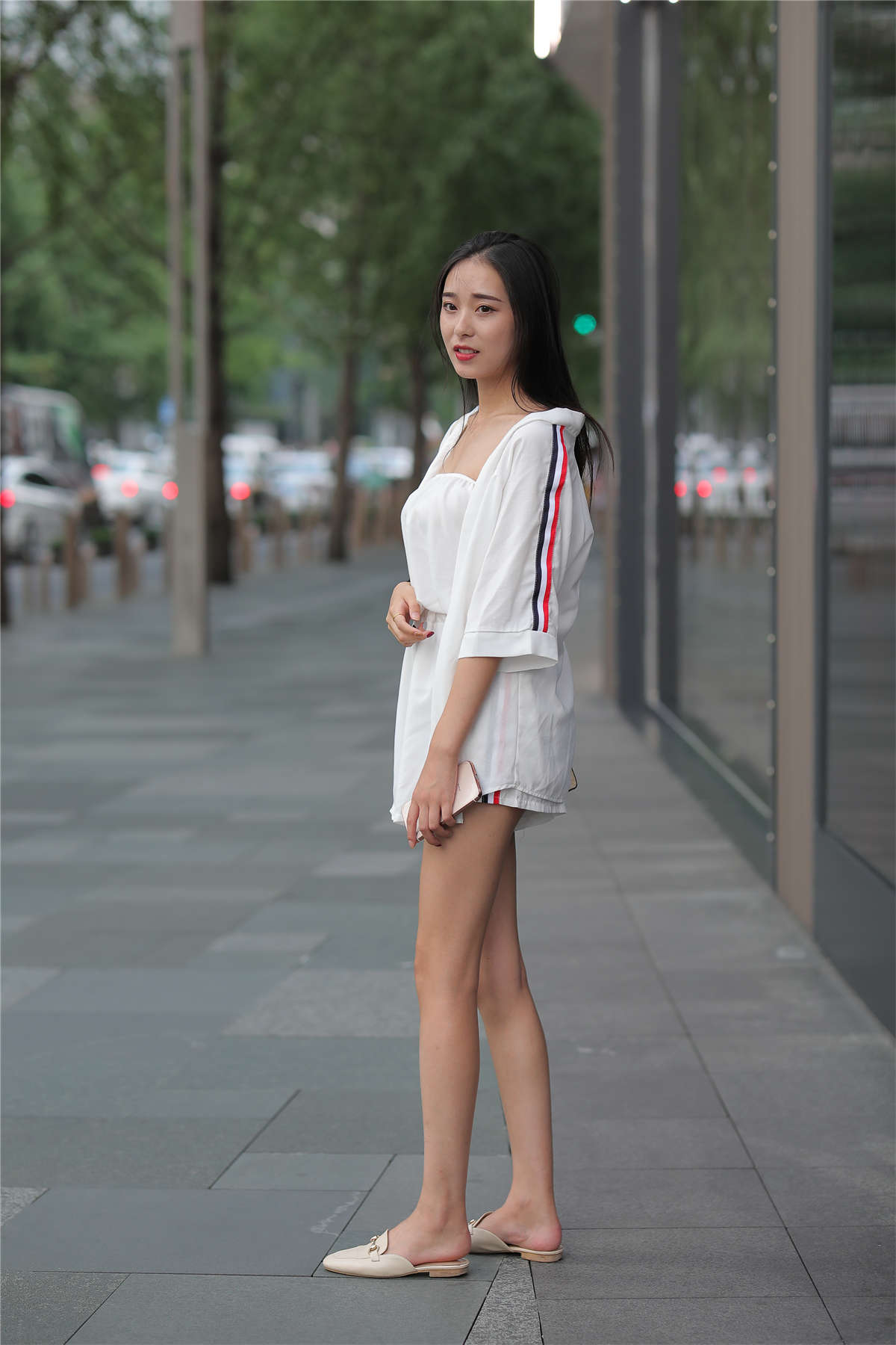 清秀美丽女孩-日更街拍