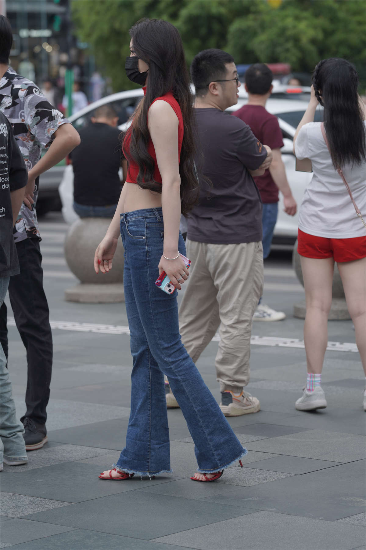 图片[2]-牛仔裤冷艳气质-日更街拍