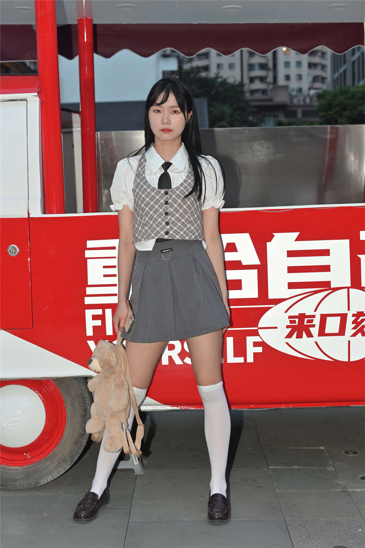 图片[2]-靓丽百褶裙-日更街拍