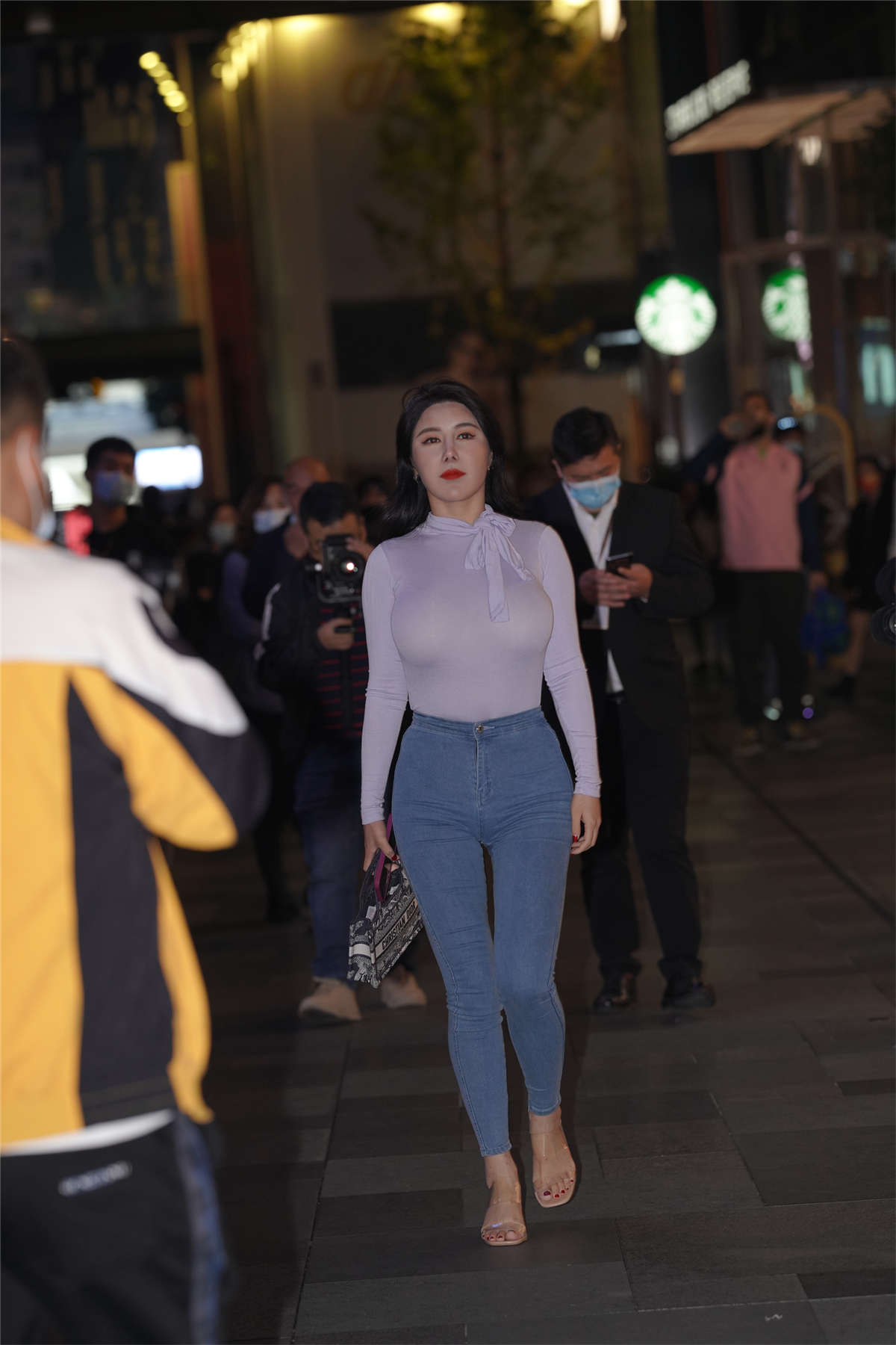 图片[2]-牛仔裤魅力好身材-日更街拍