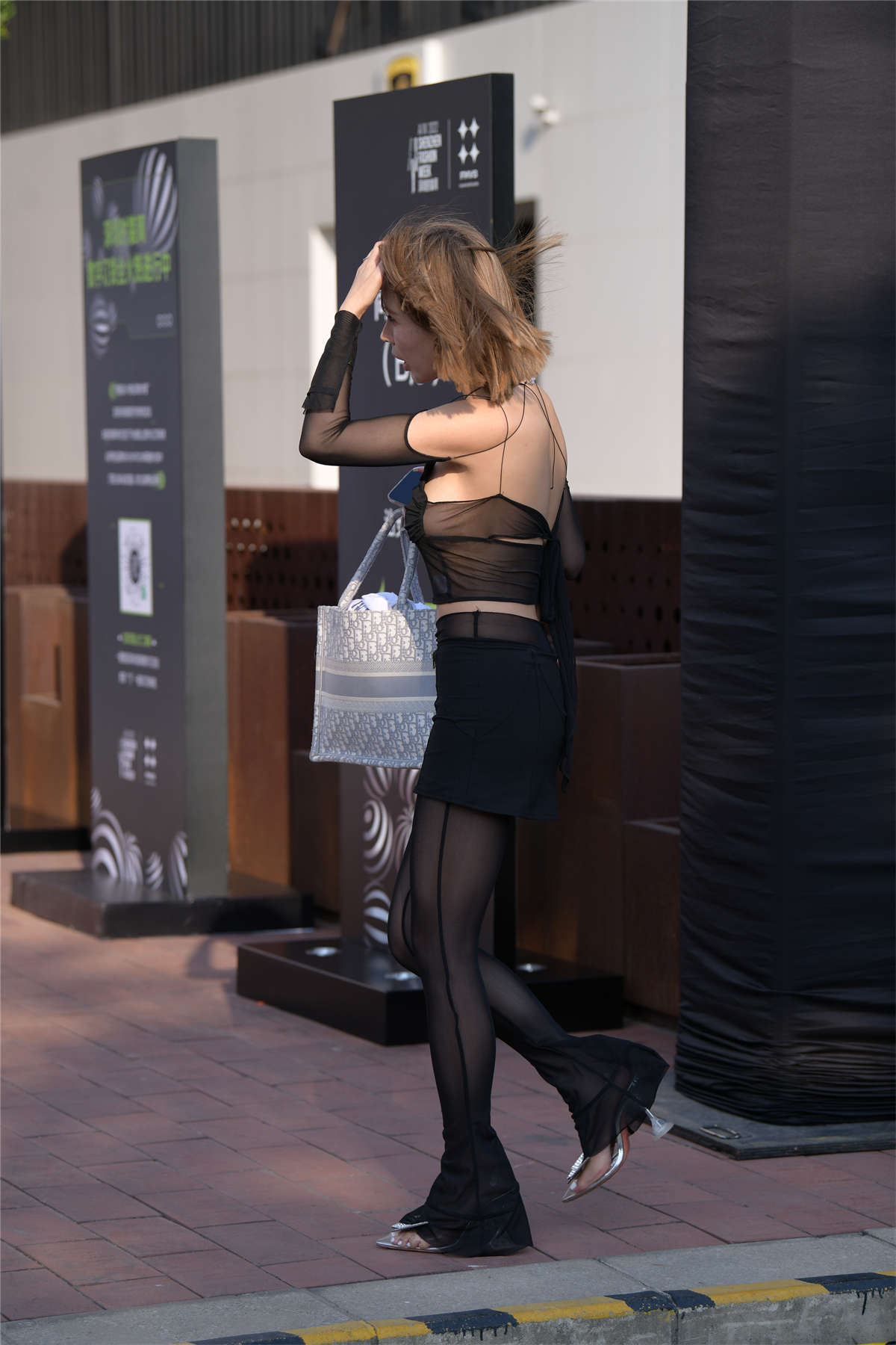 图片[2]-魅力黑色系搭配-日更街拍