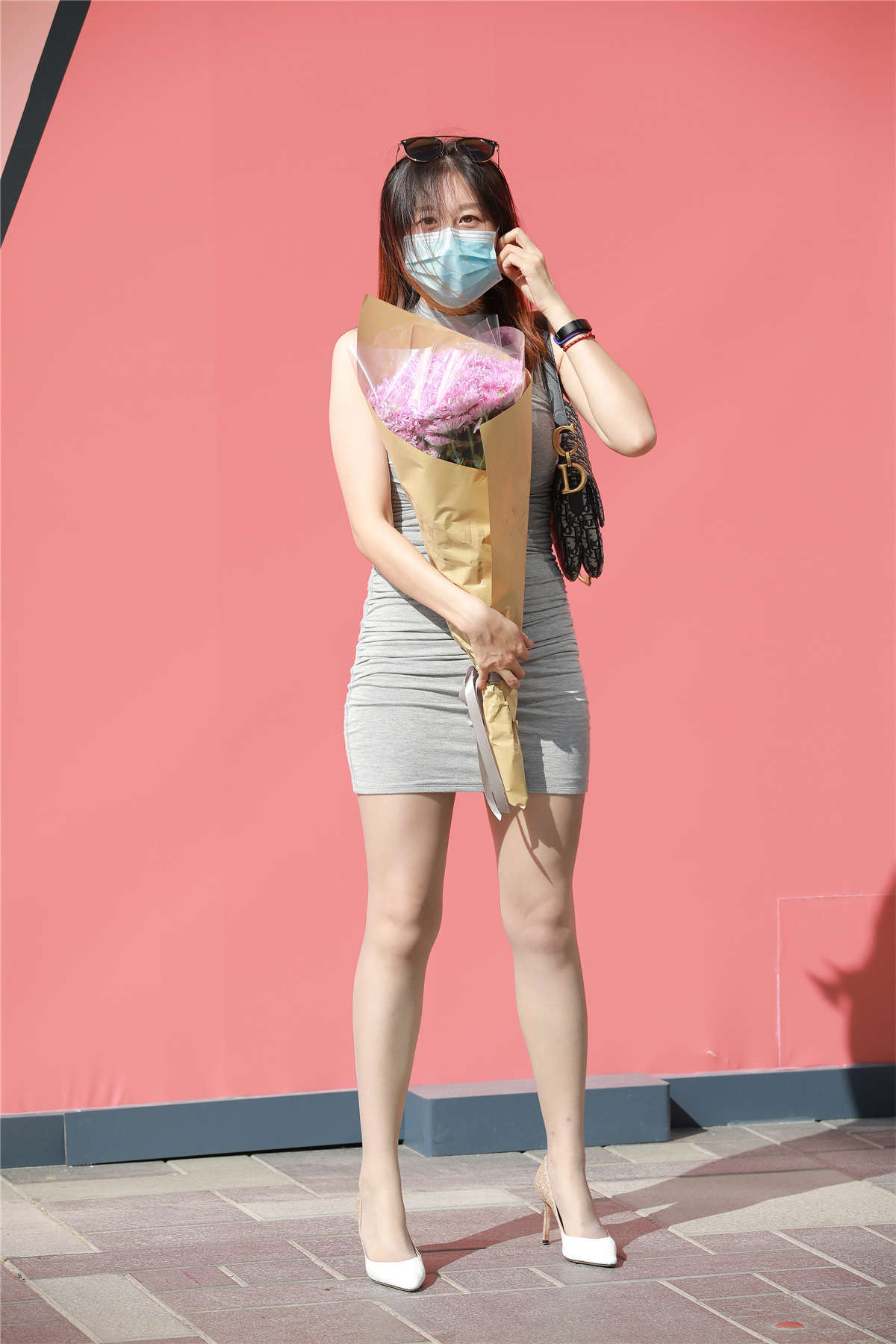 图片[2]-纯色修身裙-日更街拍