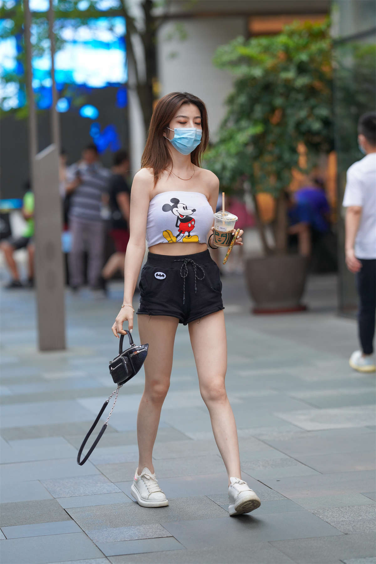 幸福的米老鼠-日更街拍