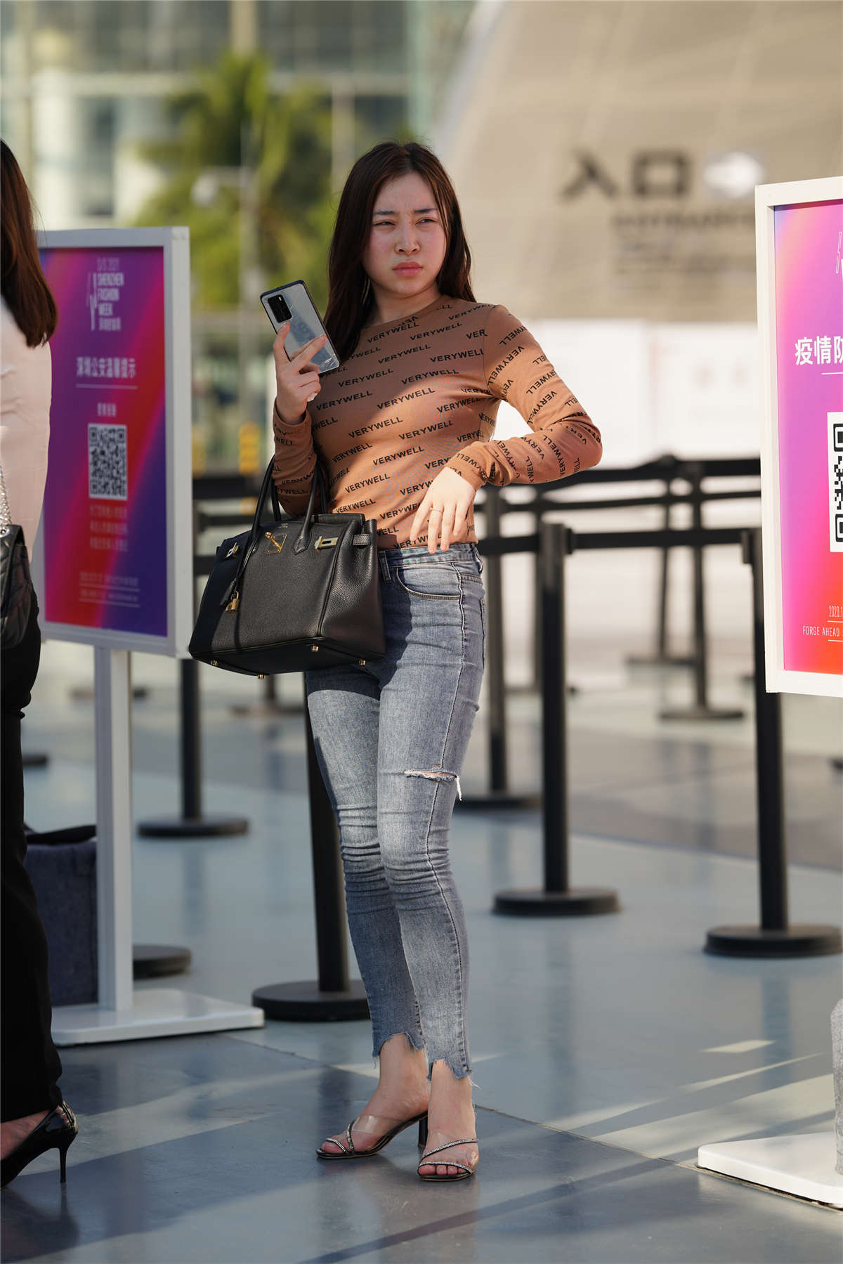 图片[2]-随性牛仔裤搭配-日更街拍