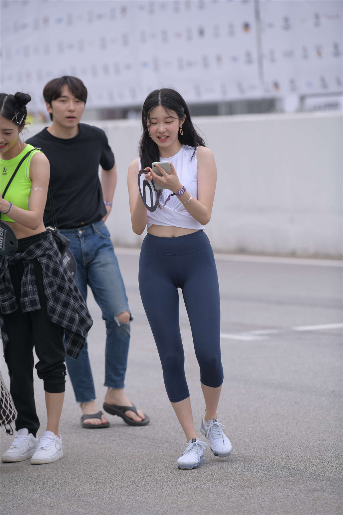 甜美可爱蓝色瑜伽服-日更街拍