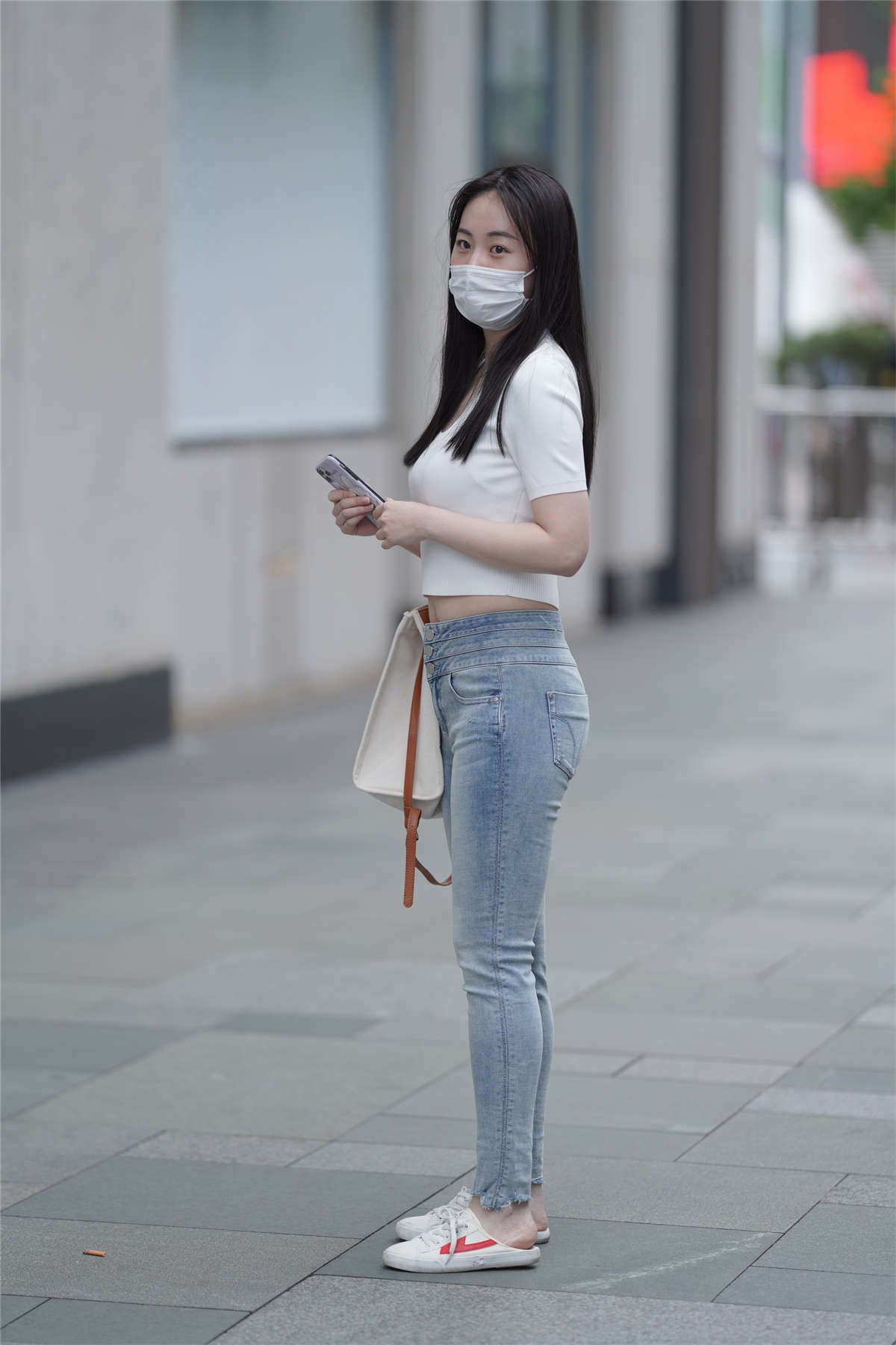 牛仔裤女孩-日更街拍