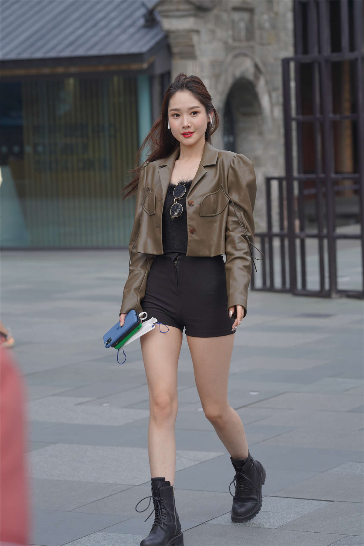 短靴短裤搭配-日更街拍