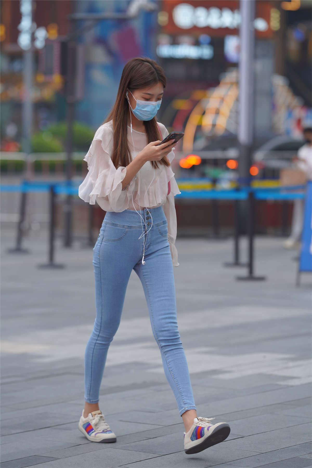 图片[2]-高腰牛仔裤-日更街拍