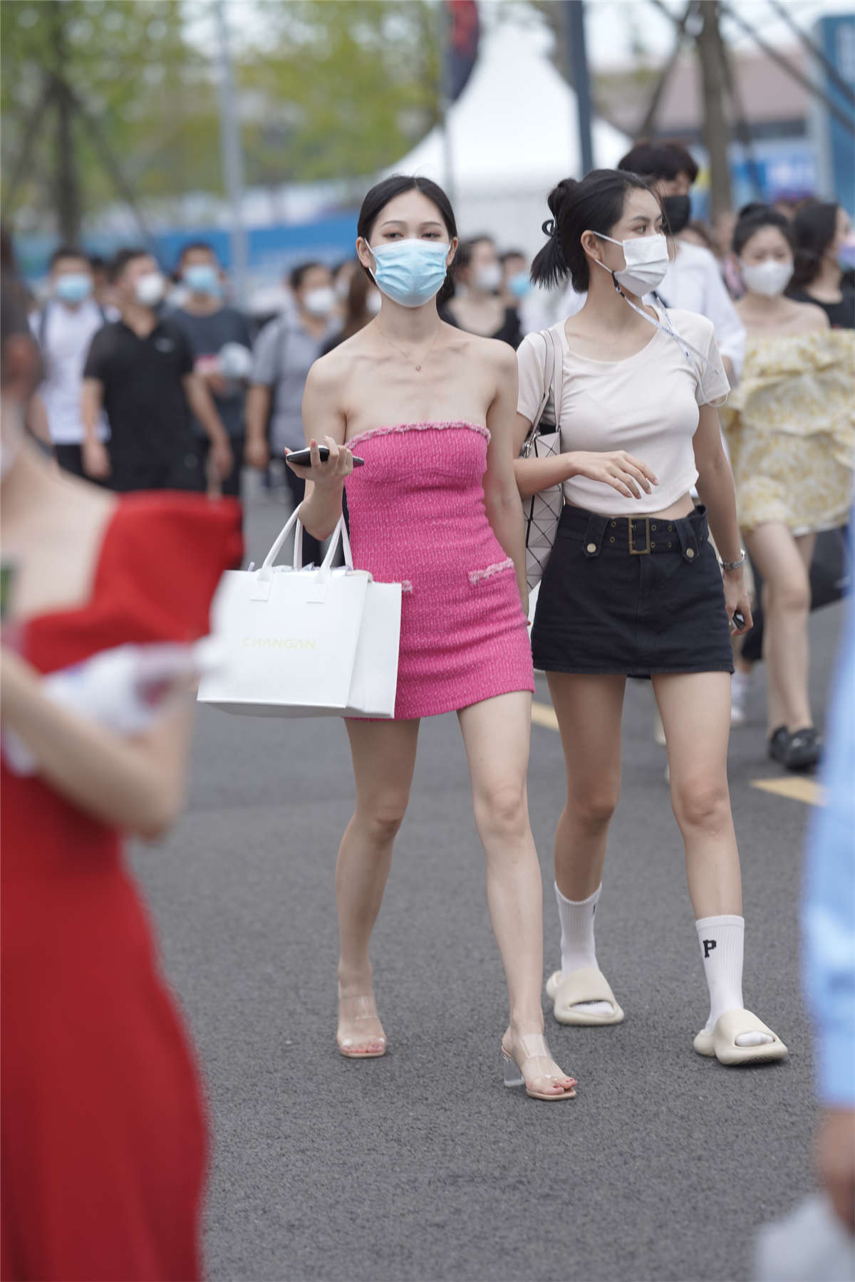 青春甜美粉色系-日更街拍