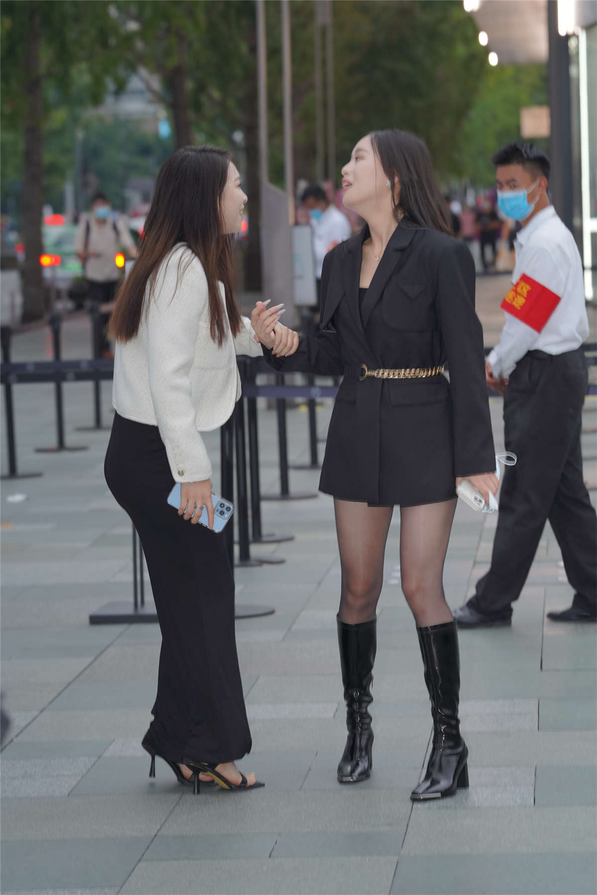 图片[2]-长靴西装裙-日更街拍