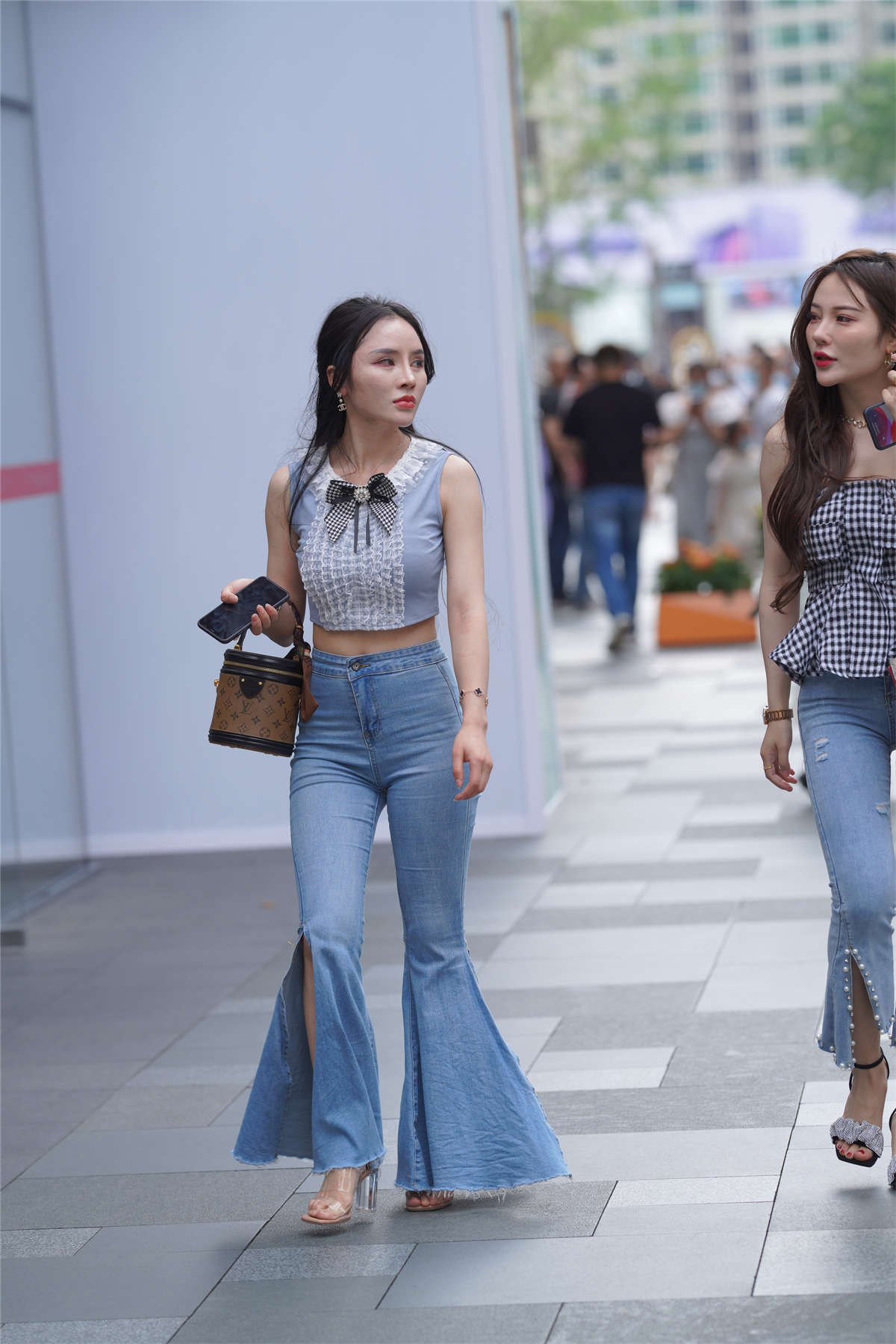 图片[2]-喇叭牛仔裤姐妹-日更街拍
