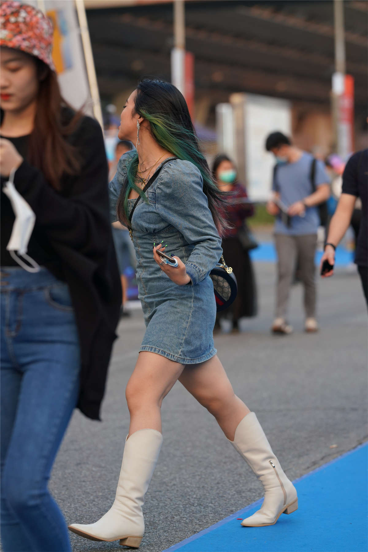 图片[2]-黑色热裤蓝色短裤蓝色紧牛-日更街拍