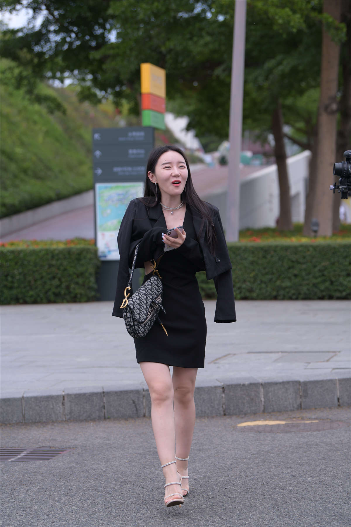 图片[2]-西装裙魅力显白-日更街拍