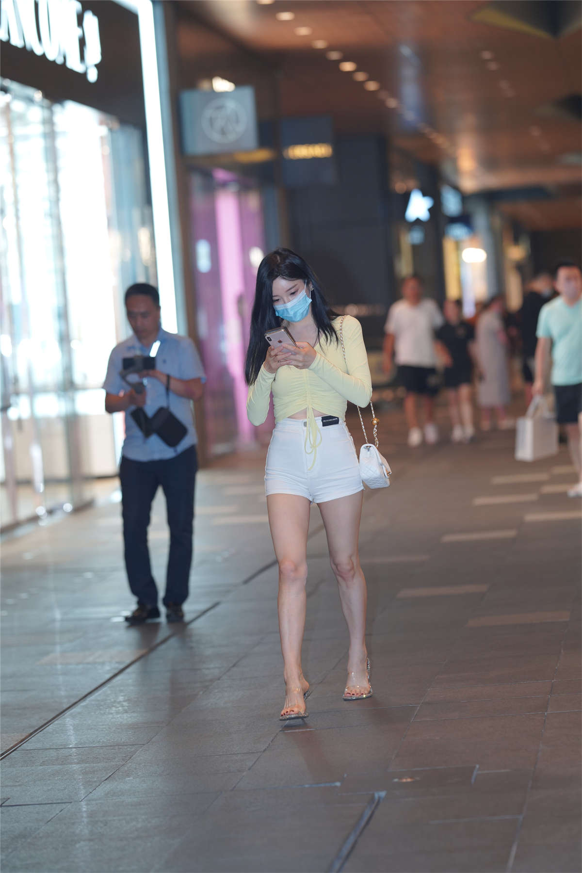 图片[2]-清秀美丽短裤-日更街拍