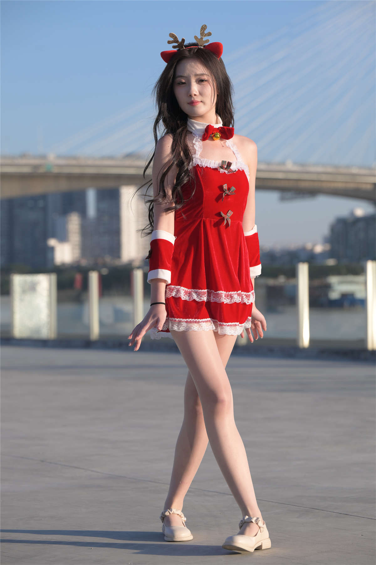 图片[2]-[魔镜原创摄影] 一始街拍作品 圣诞美眉-日更街拍