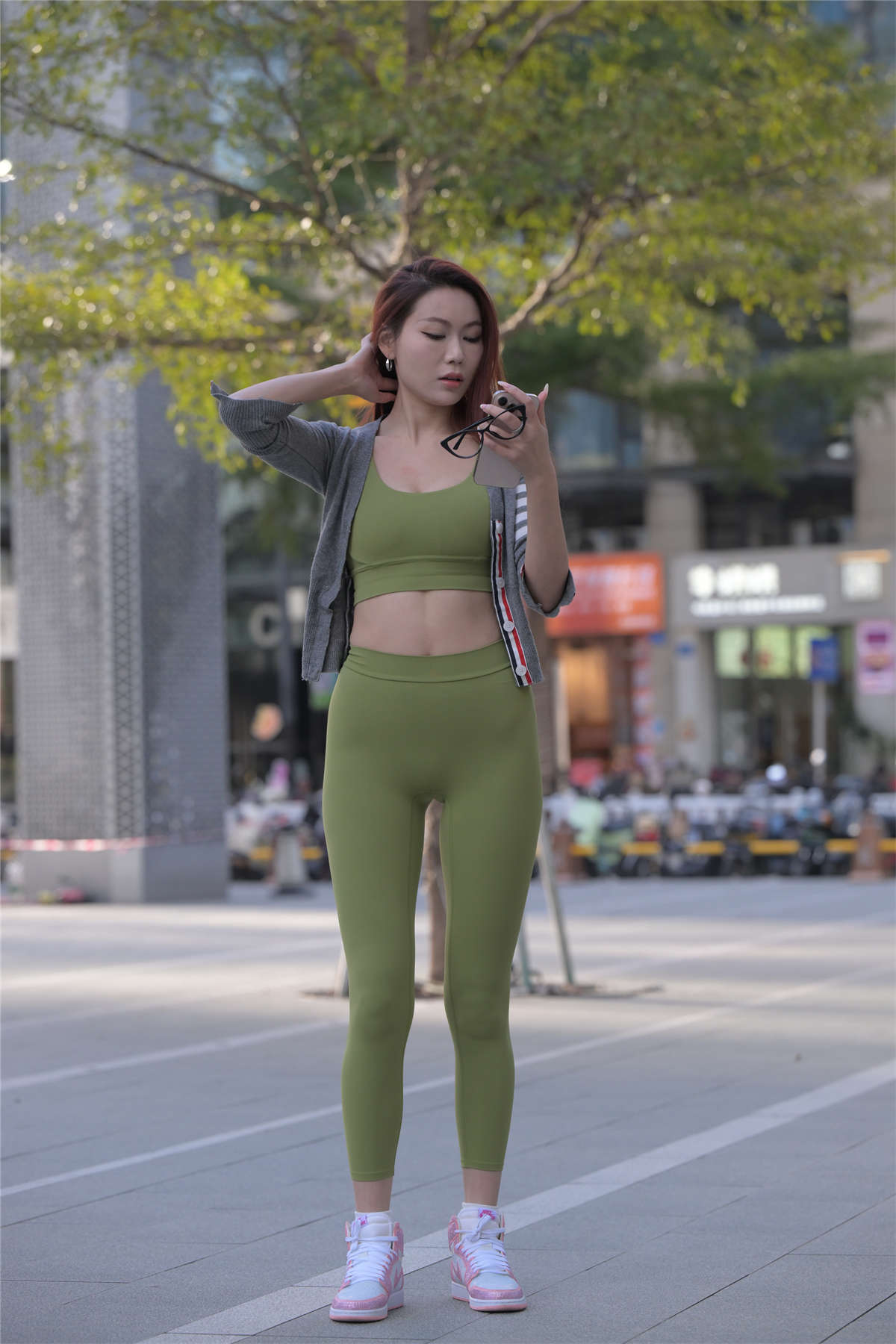 图片[2]-[魔镜原创摄影] 一始街拍作品 你的Teacher-日更街拍