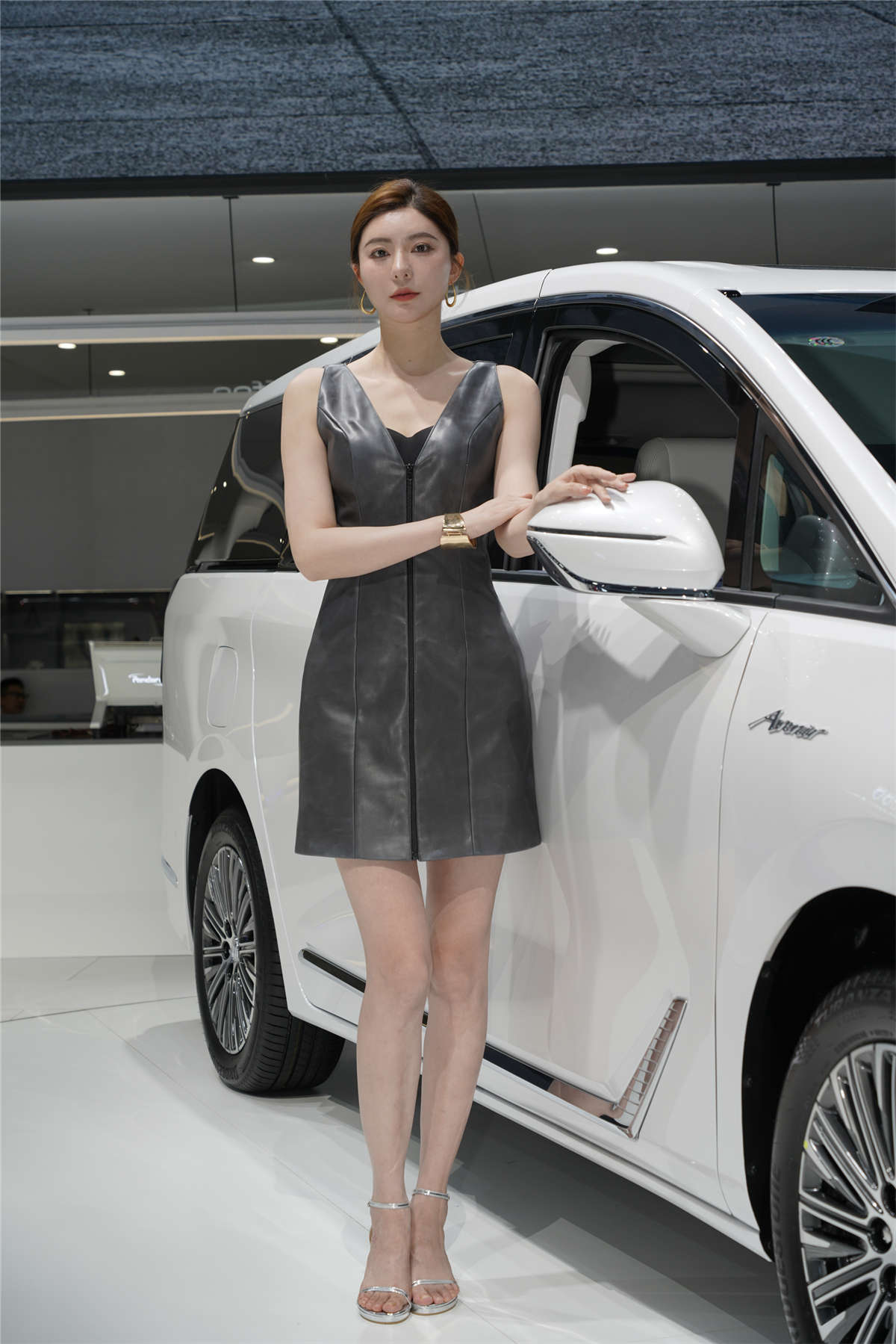 图片[2]-[魔镜原创摄影] 2024成都车展-日更街拍