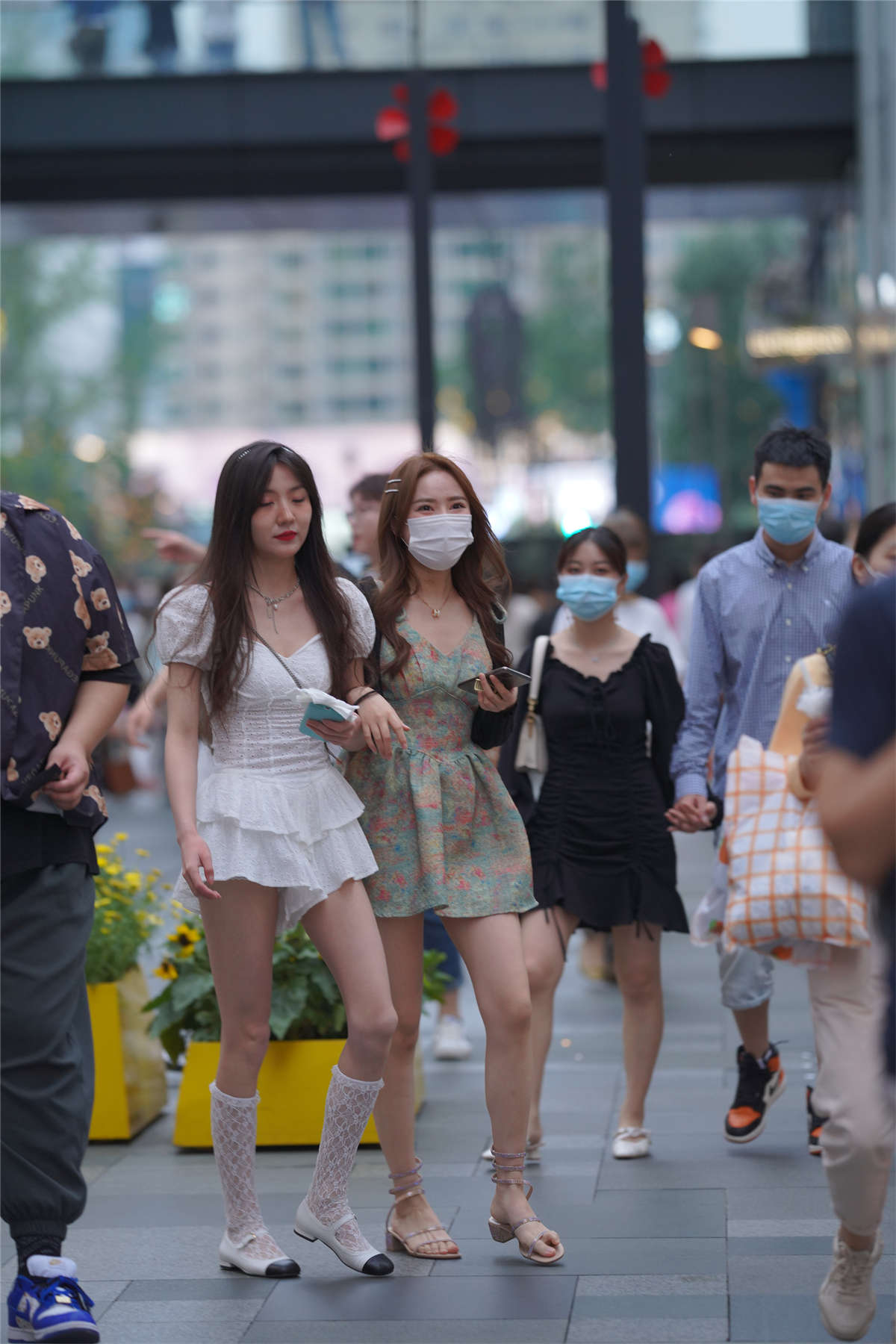 图片[2]-青春靓丽短裙-日更街拍