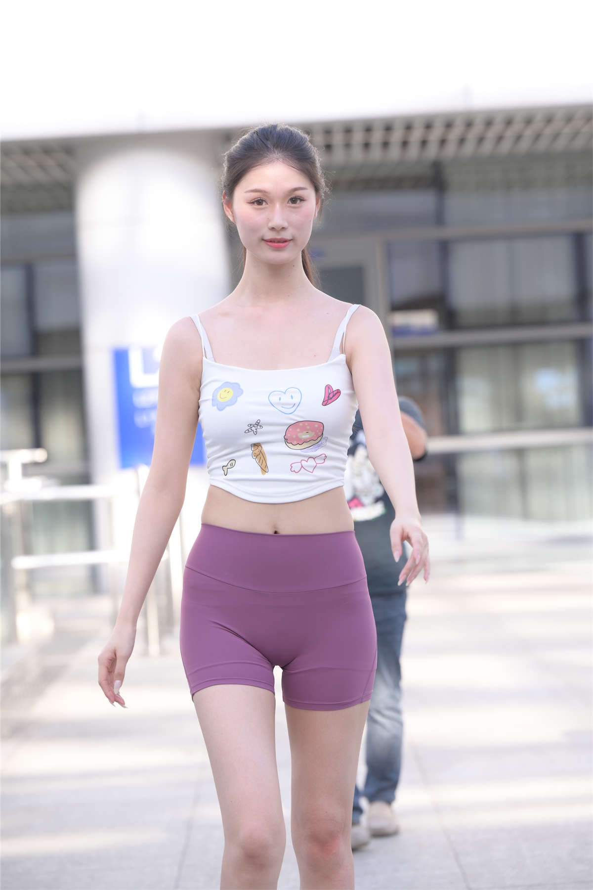 图片[2]-温婉高挑短裤-日更街拍