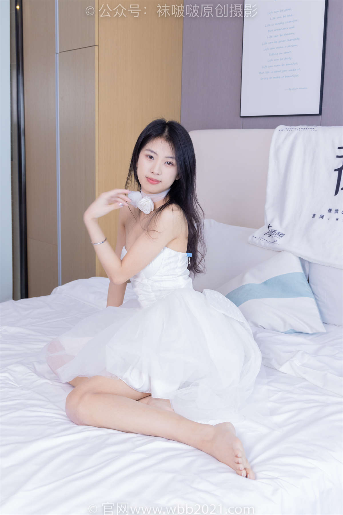 袜啵啵 No.409 奶油-两双高跟鞋、厚白丝大腿袜、裸足（法式白色美甲）超长花絮版-日更街拍