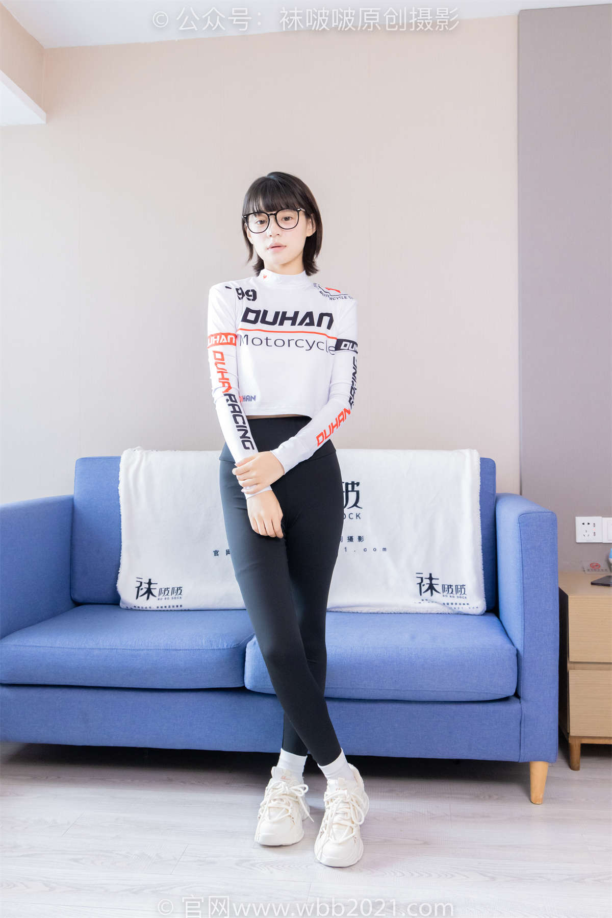 图片[2]-袜啵啵 No.410 糯米-运动鞋、白棉袜、肉丝（脚尖加固款）、瑜伽裤裤里丝 花絮版-日更街拍