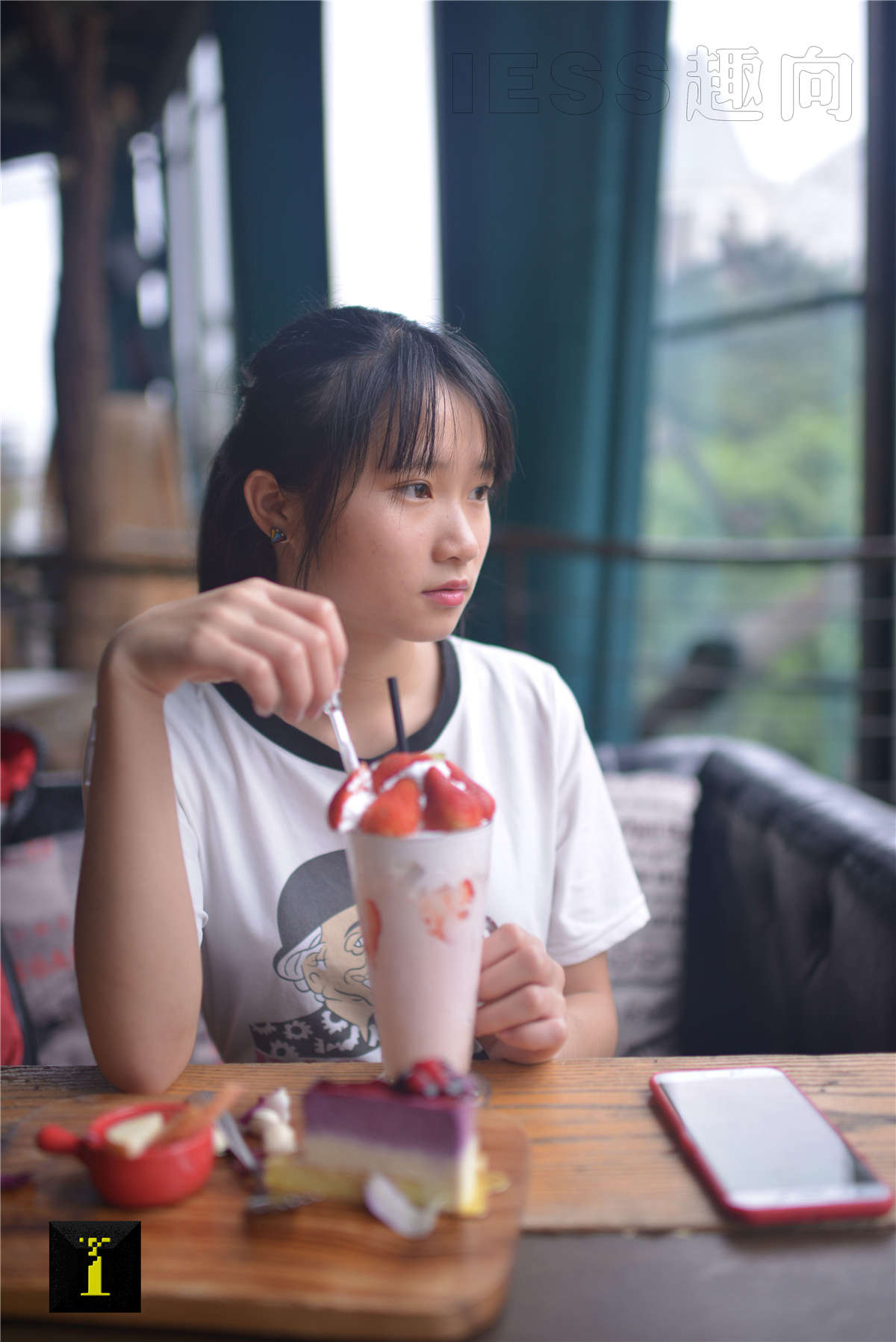 IESS异思趣向 普惠集053 妹妹琪琪 妹妹的80D（3）-丝足底-日更街拍