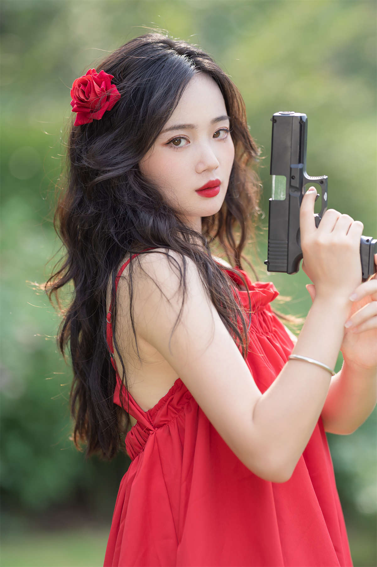 YITUYU艺图语 2023.12.03 红裙少女 小欧O插图1