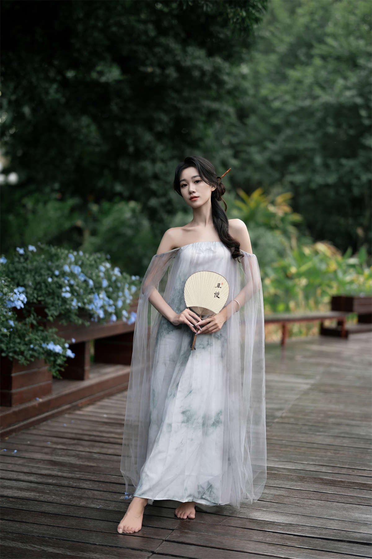 图片[2]-YITUYU艺图语 2025.04.20 扇舞幽林间 达希Dacy-日更街拍