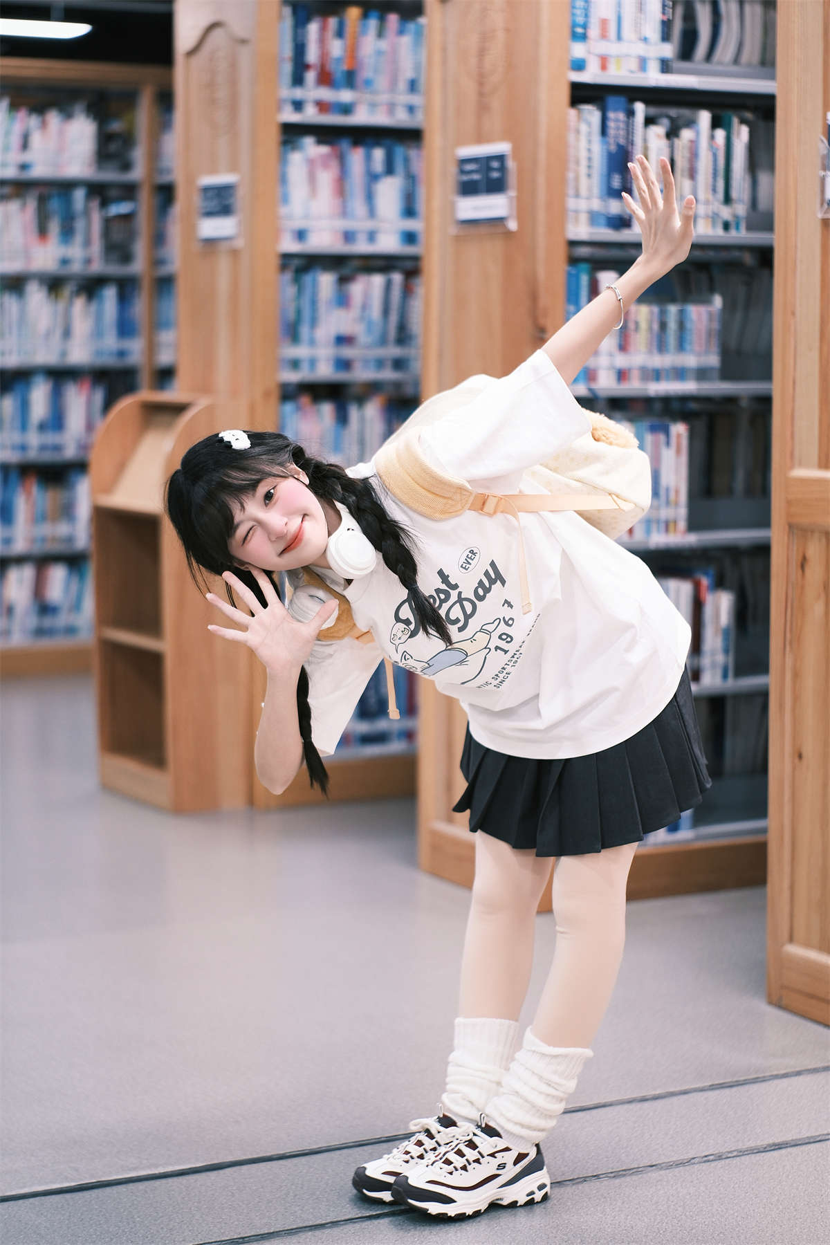 图片[2]-YITUYU艺图语 2025.04.20 图书馆女孩 夏芋小年-日更街拍