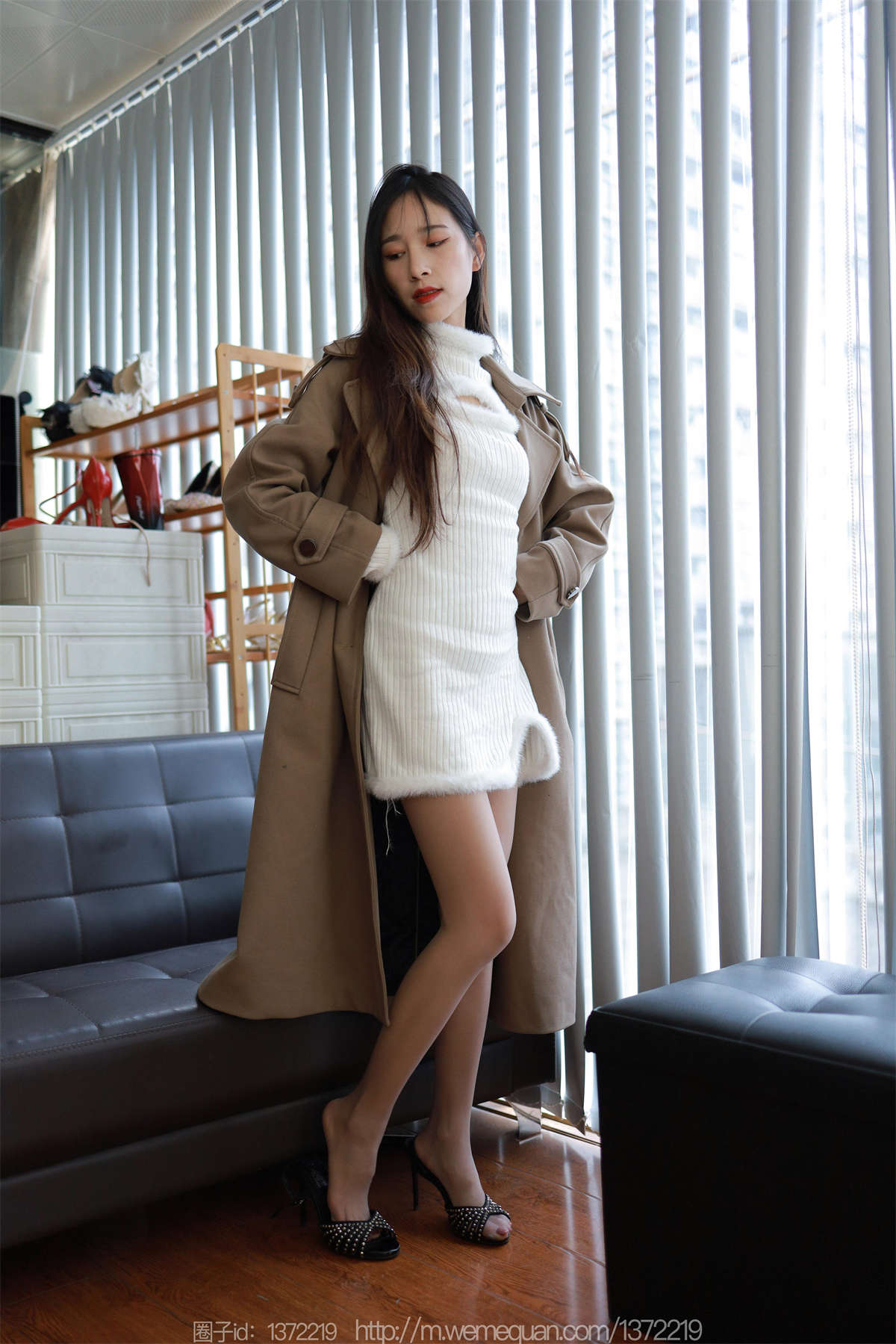 IESS异思趣向 2023.01.01 丝享家1316：美子 外套短裙-日更街拍