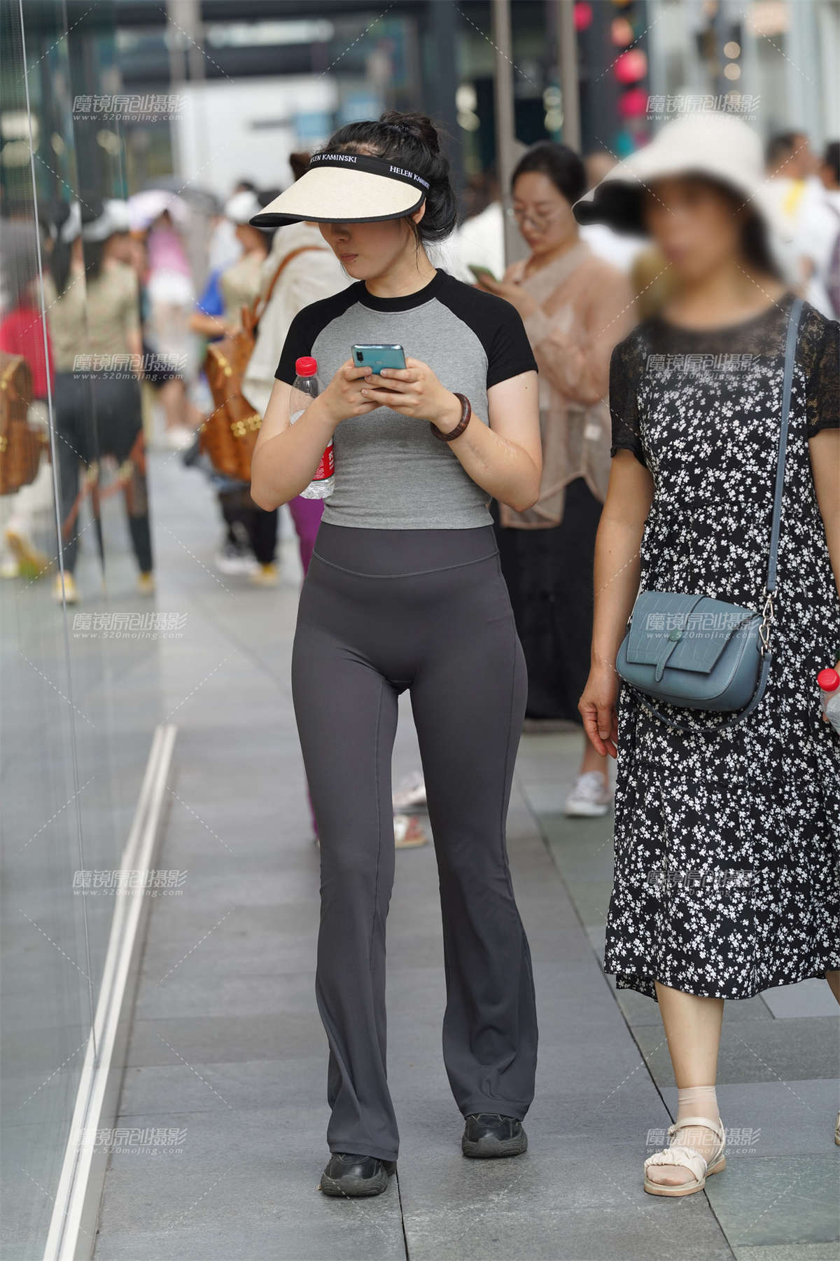 就喜欢这样的素人女孩 你呢-日更街拍