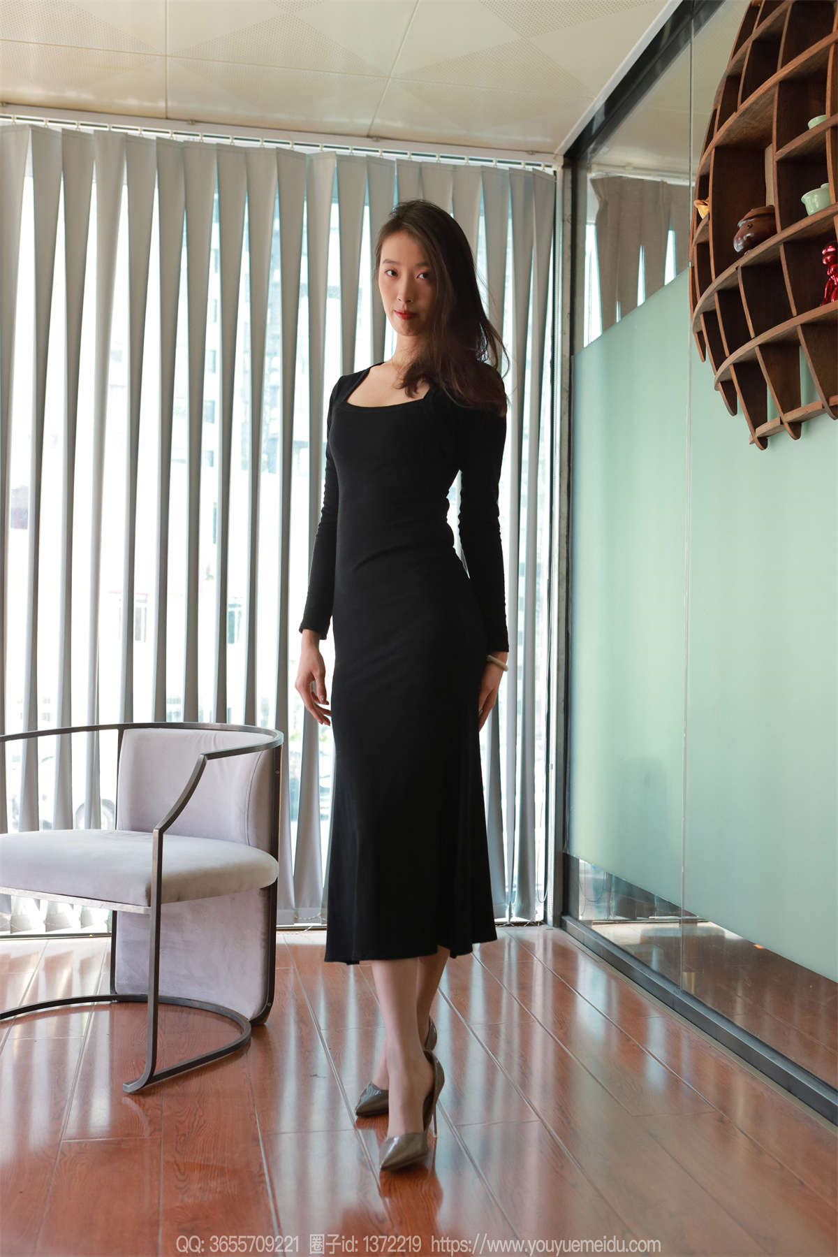 IESS异思趣向 2024.11.07 丝享家1892：小九 包臀黑裙-日更街拍