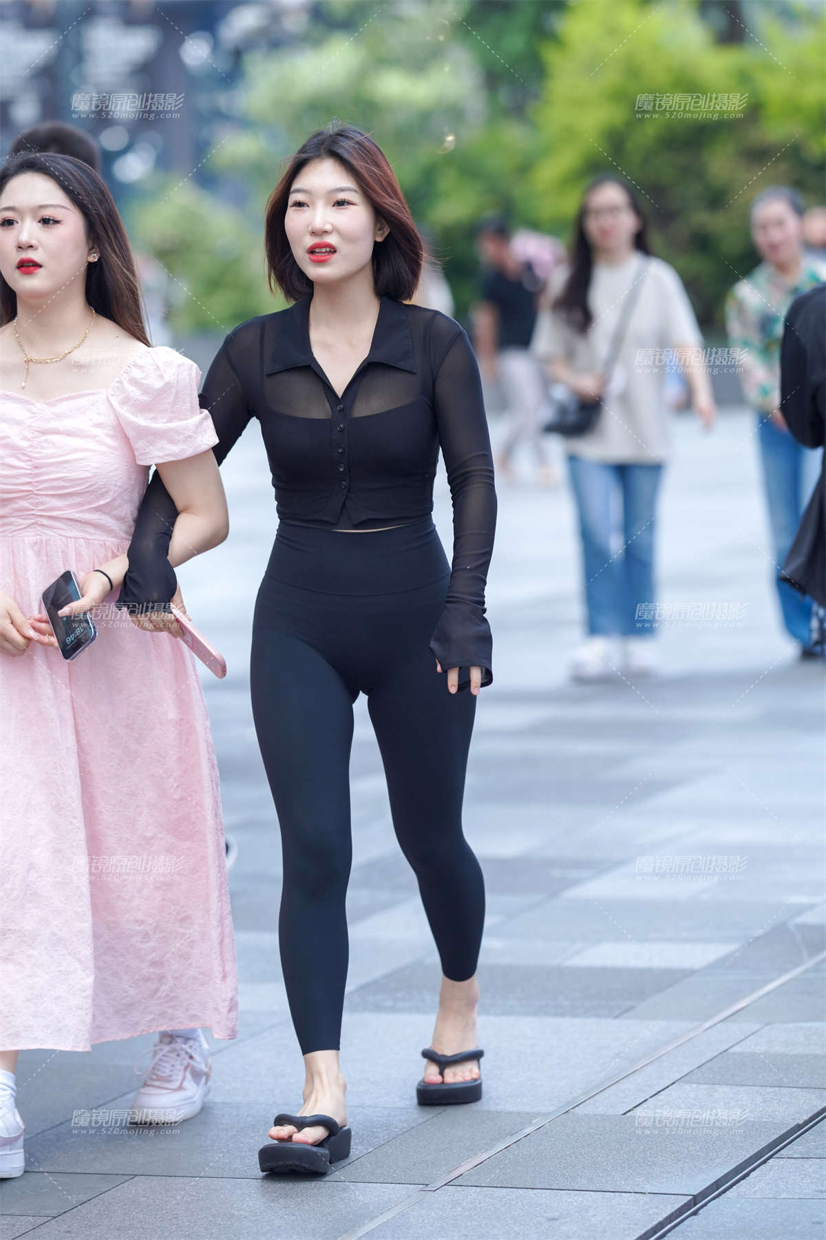 图片[2]-练的真饱满-日更街拍