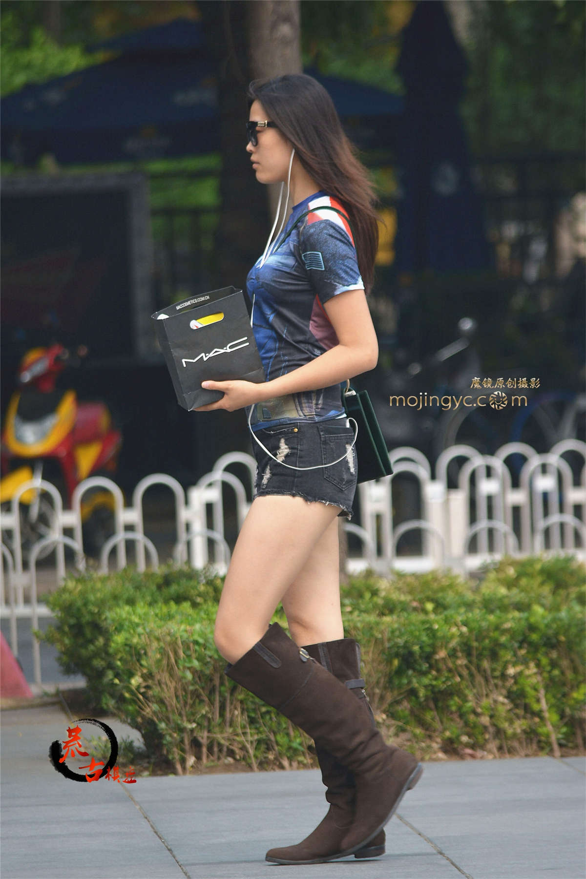 8-14 热裤短靴-日更街拍