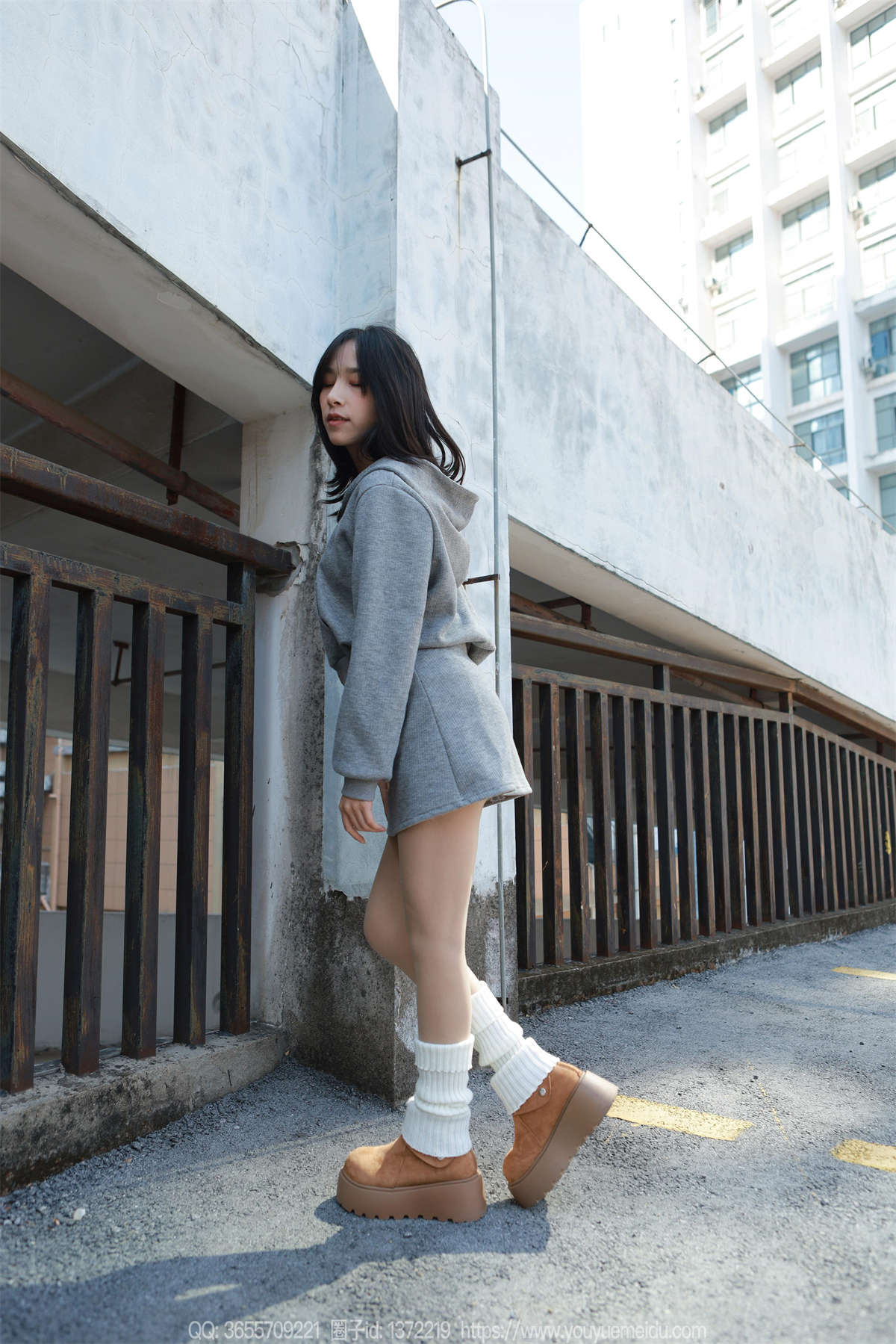 IESS异思趣向 2025.01.15 丝享家1951：美子 堆堆袜（下）-日更街拍