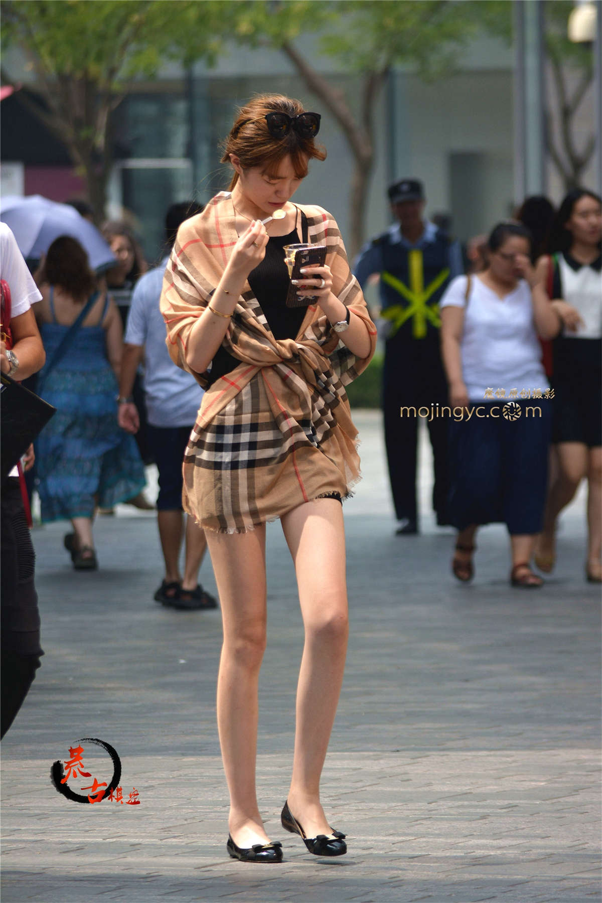 8-14 长腿萝莉-日更街拍