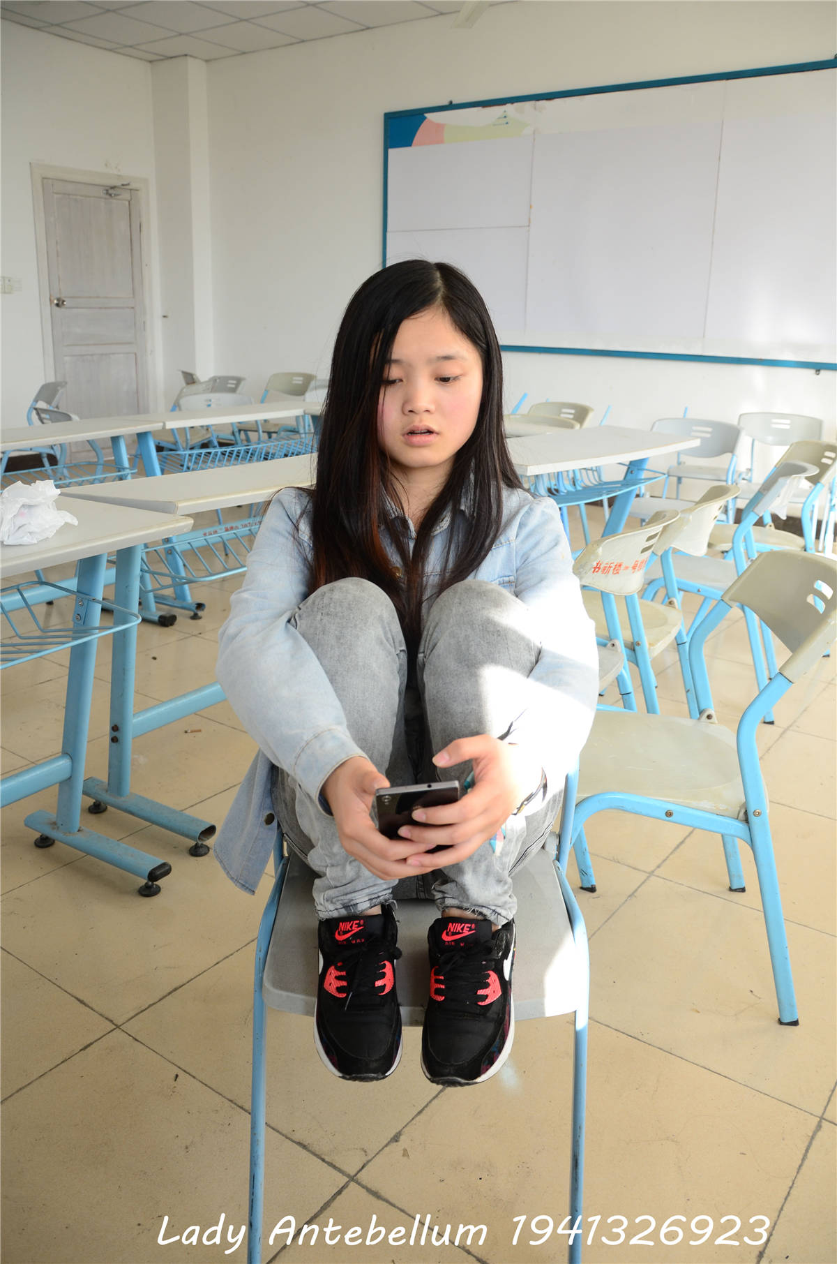 图片[2]-[战前女神] 美腿棉袜女神级摄影套图 076-日更街拍